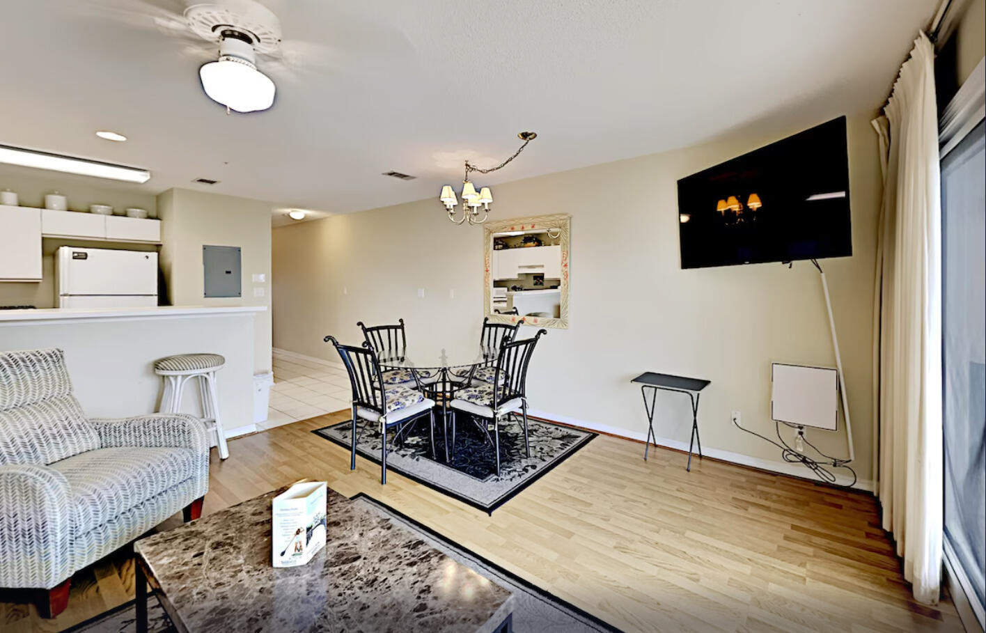 MARAVILLA CONDO 2 - Residential