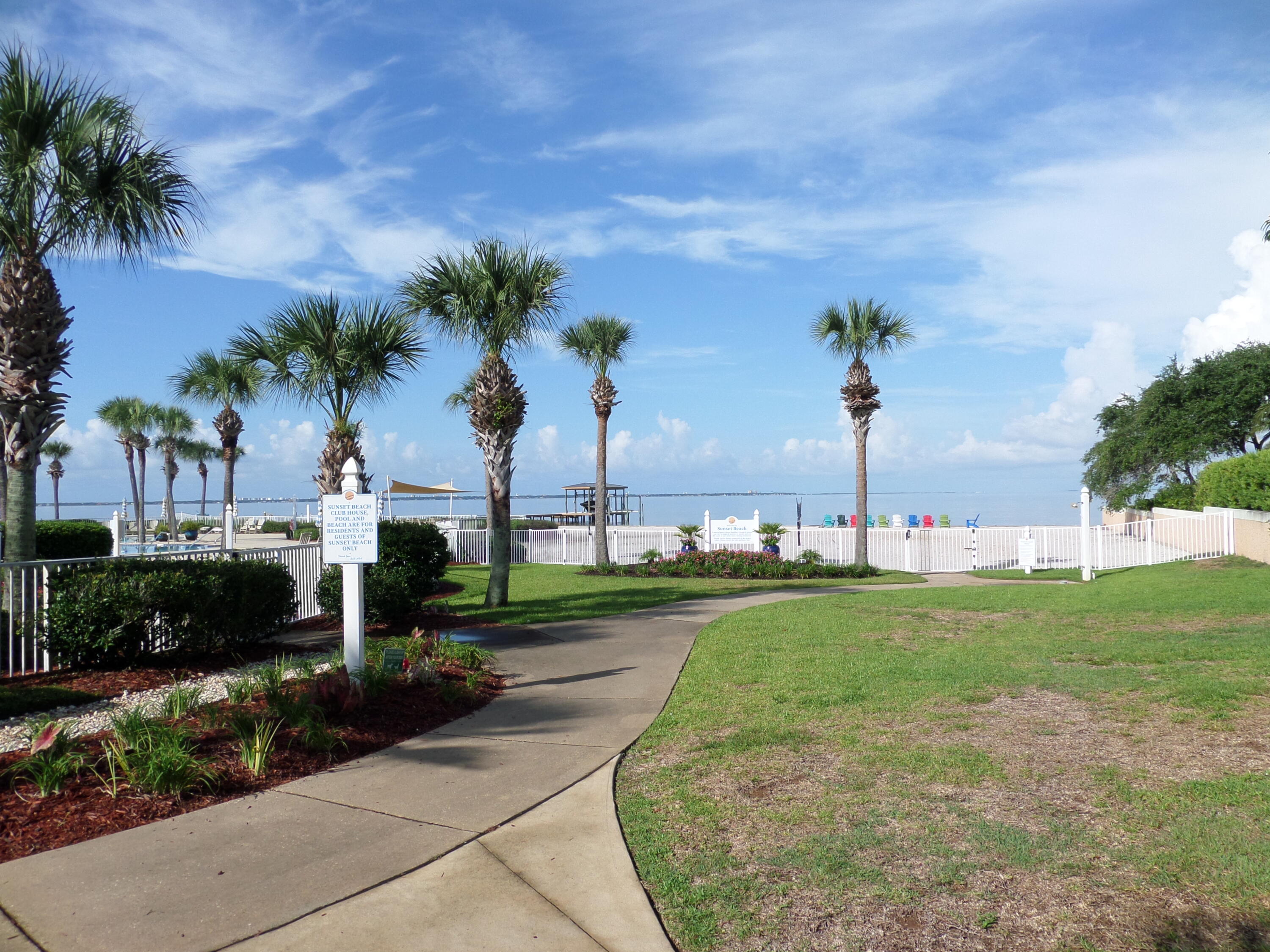 SUNSET BEACH - Residential