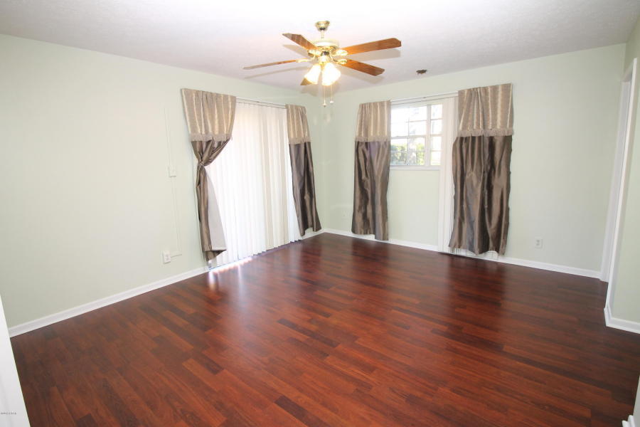 LAKEWOOD - Residential