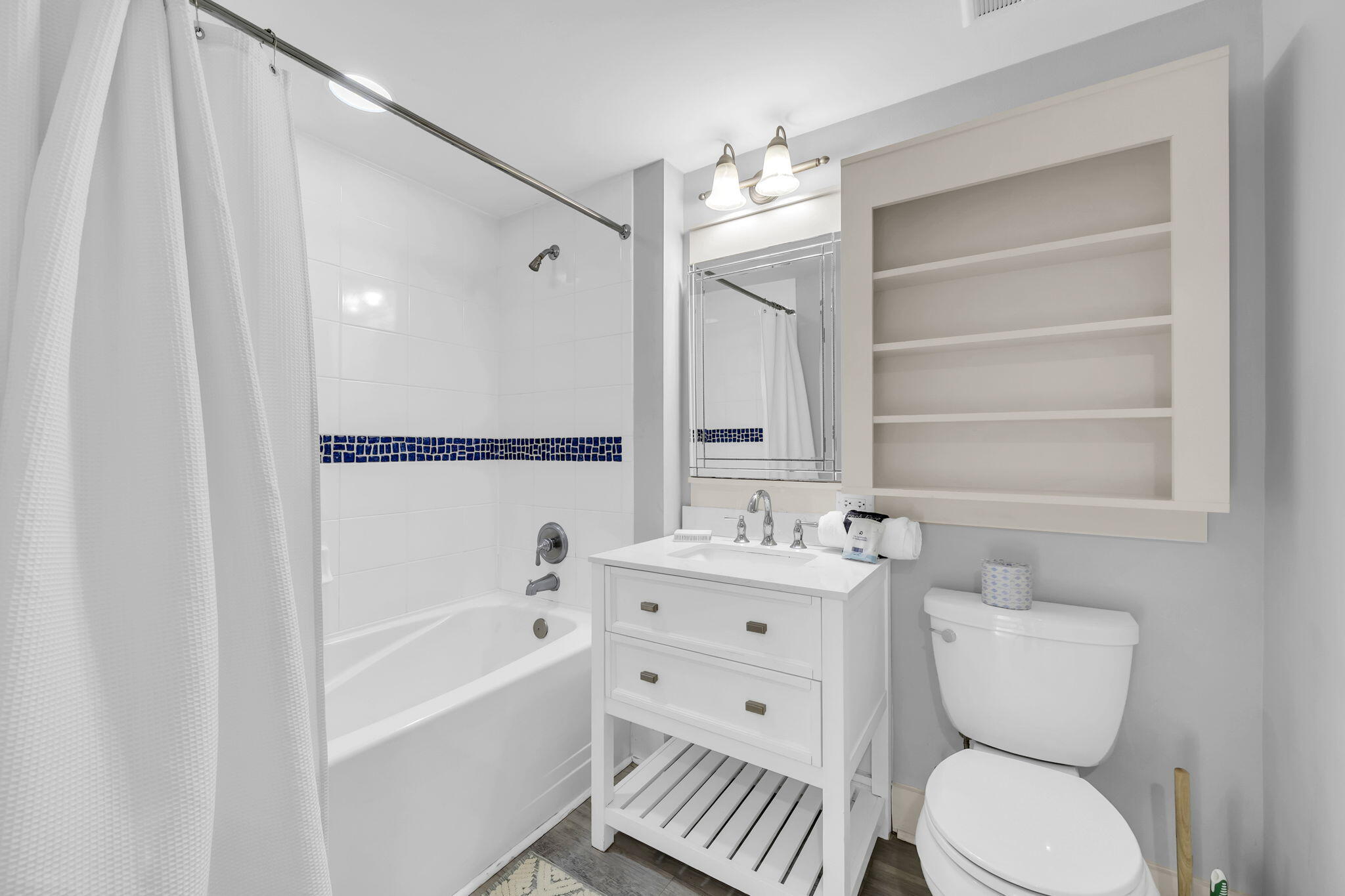 MARKET STREET INN - Residential