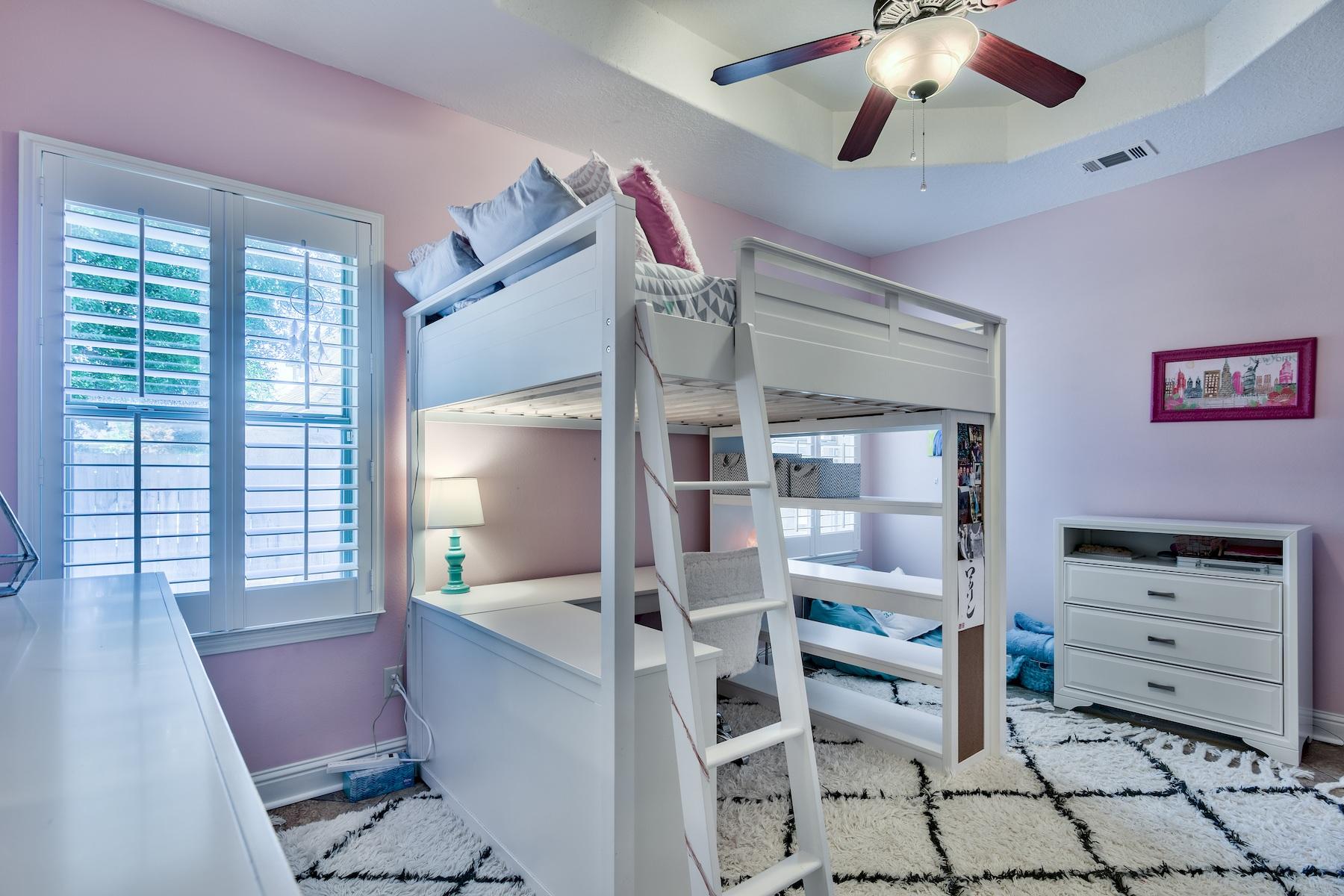 BAYSHORE PLACE - Residential