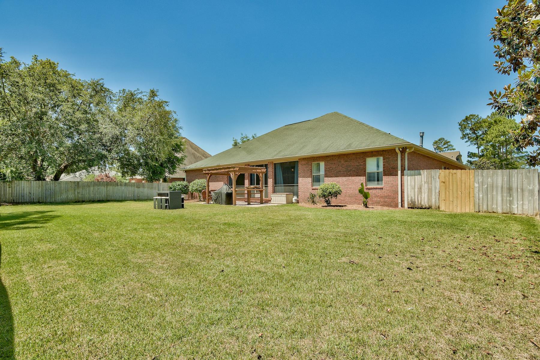 BAYSHORE PLACE - Residential