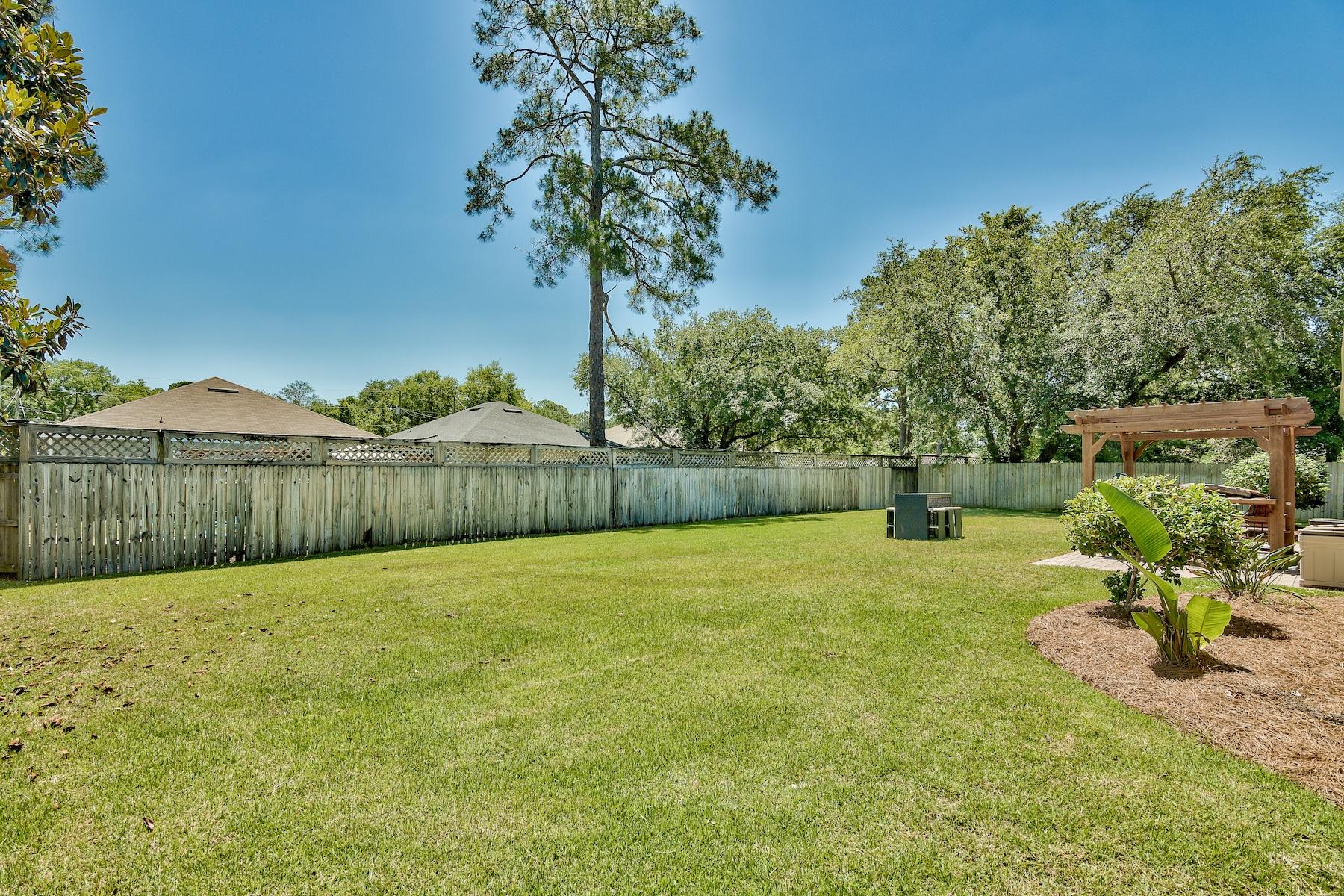 BAYSHORE PLACE - Residential