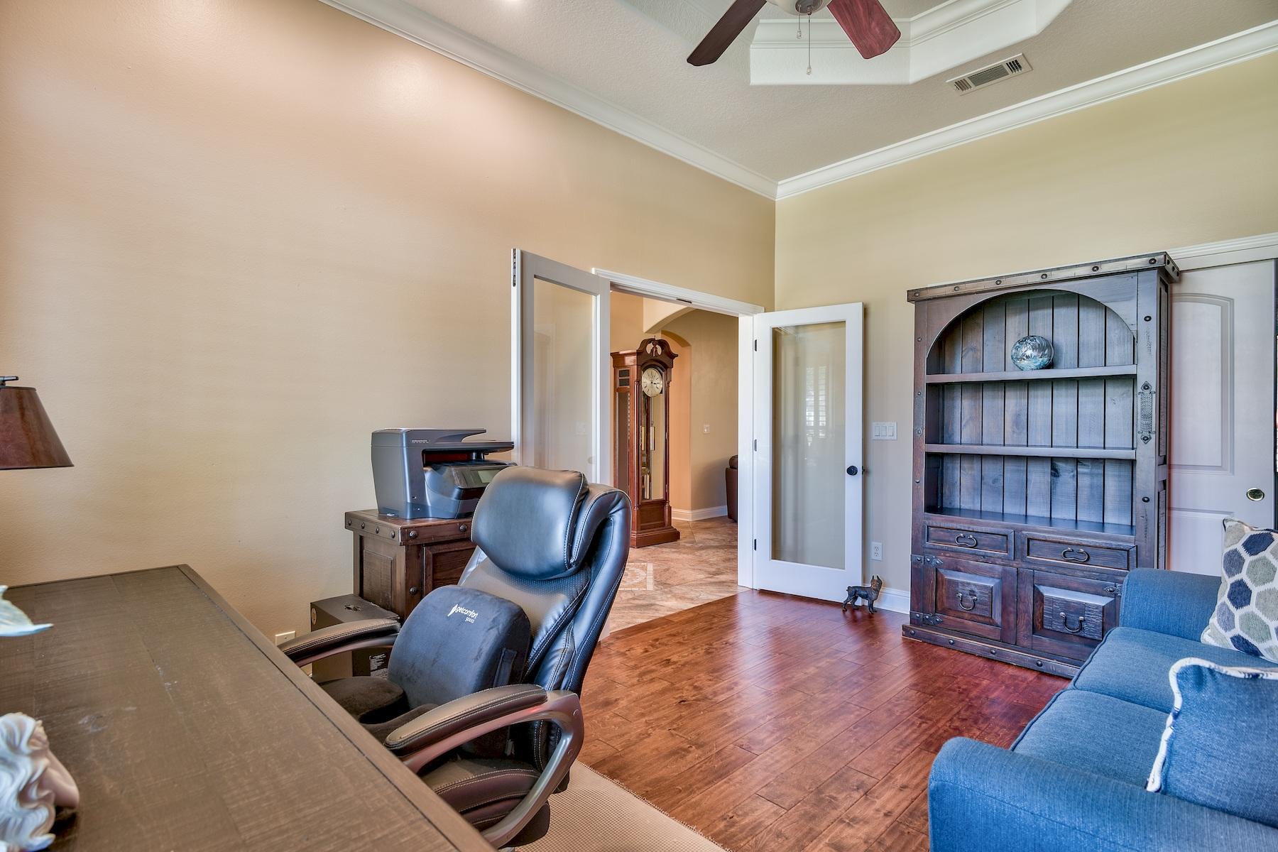 BAYSHORE PLACE - Residential