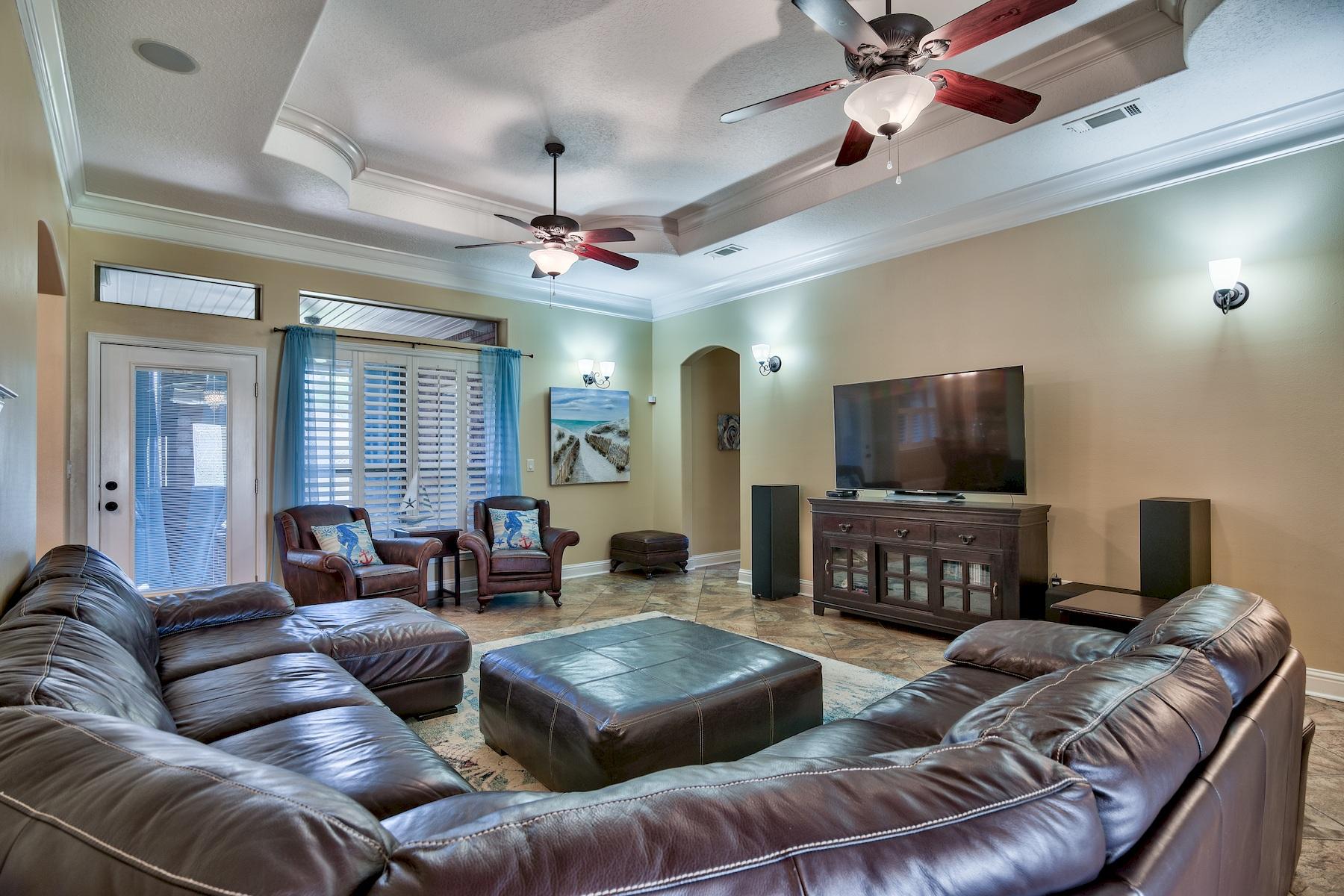 BAYSHORE PLACE - Residential