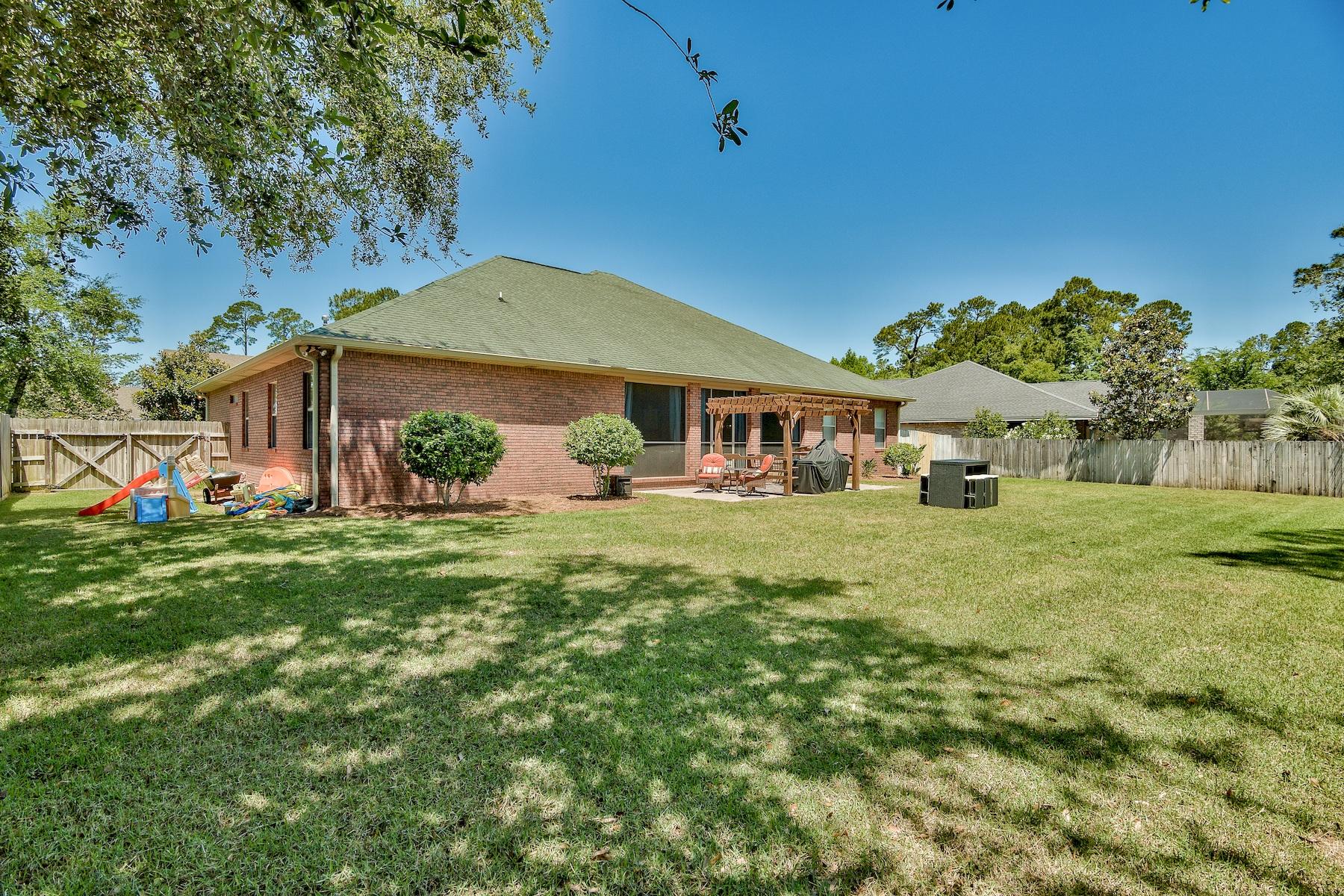 BAYSHORE PLACE - Residential