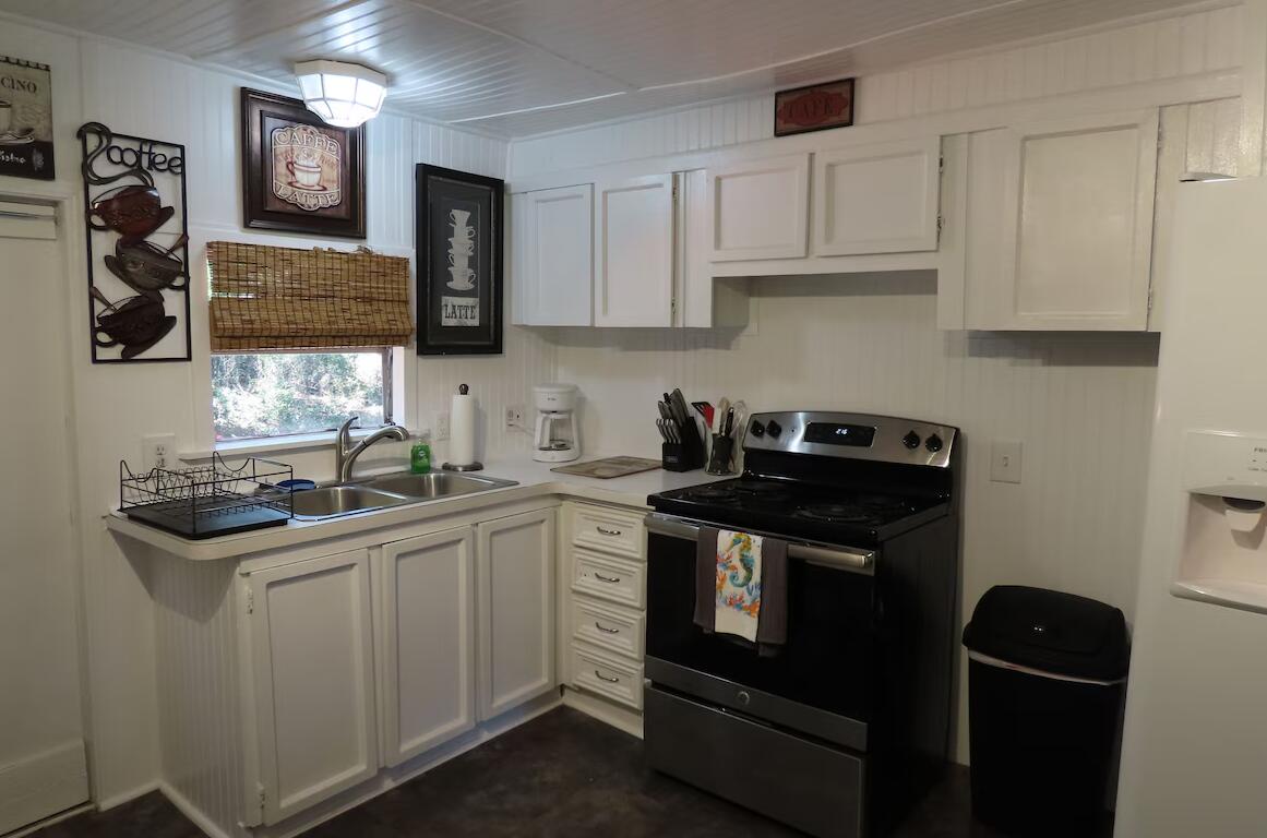 LARKER WOOD ESTATES - Residential