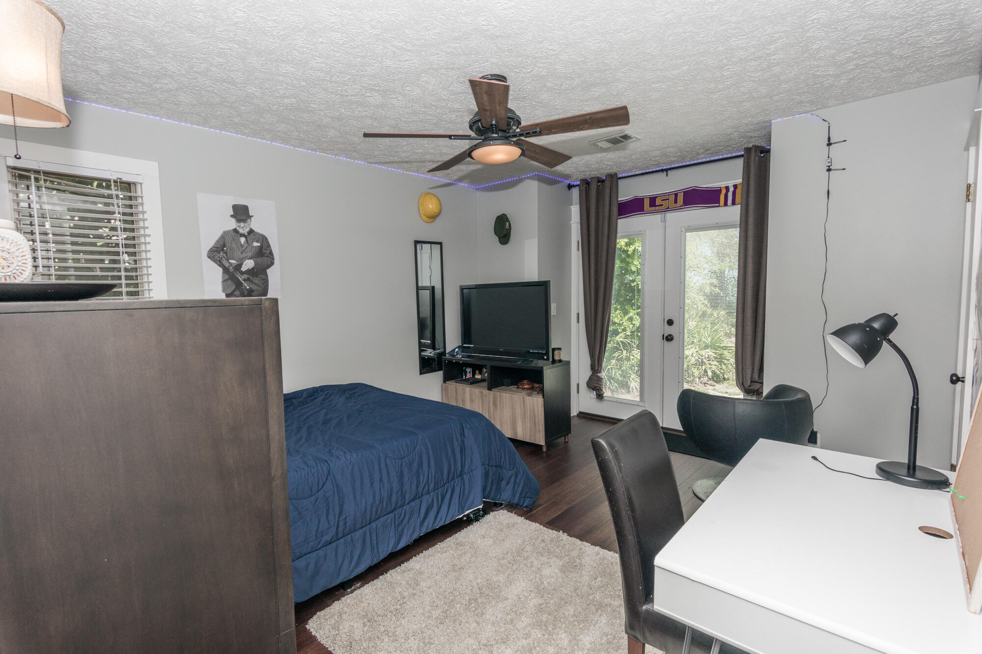 HATCHEE SHORES - Residential