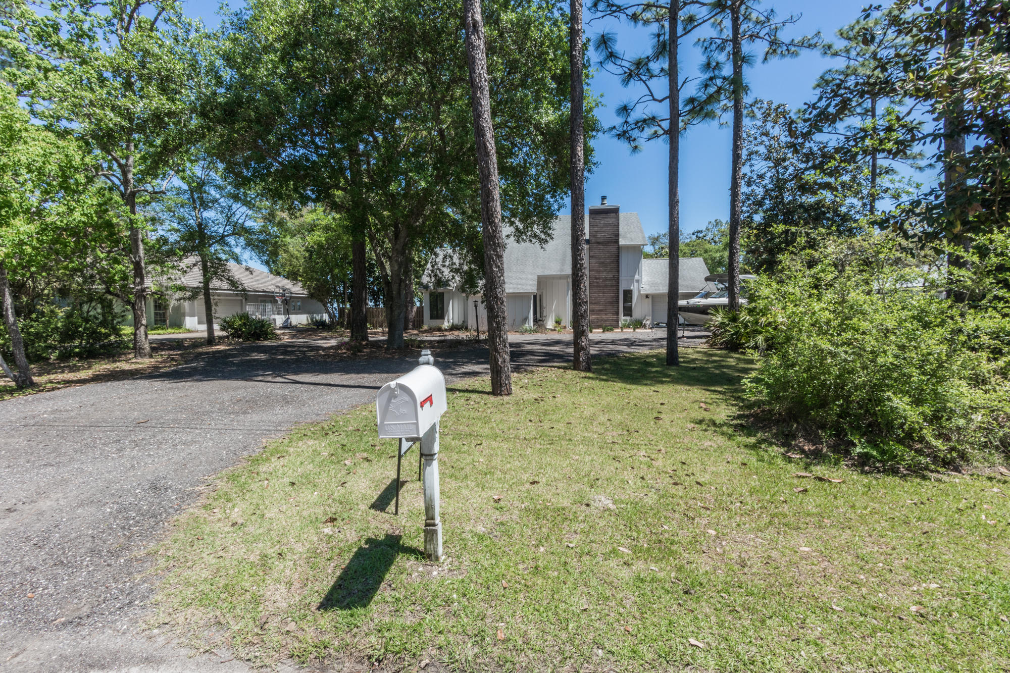 HATCHEE SHORES - Residential