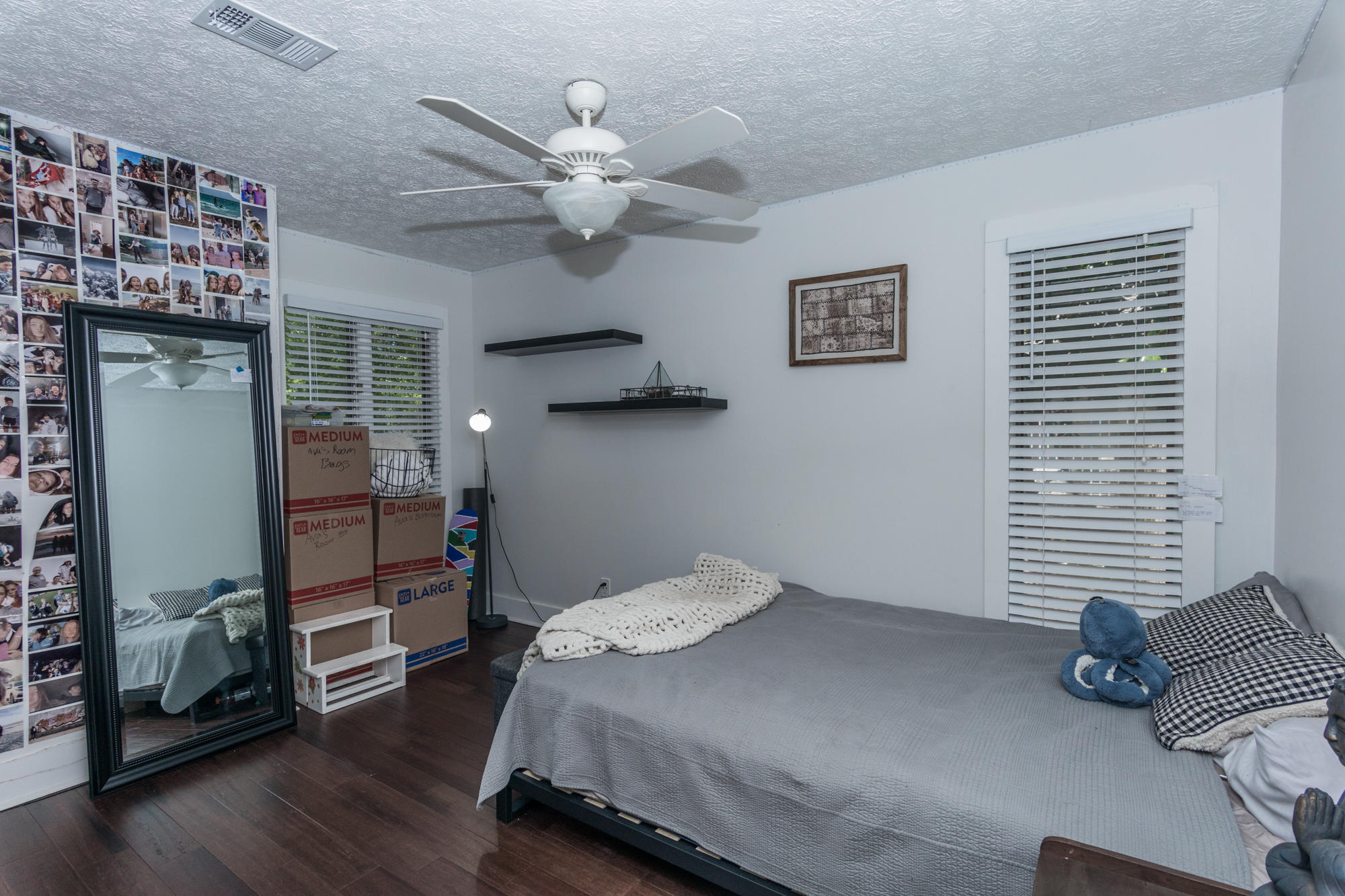 HATCHEE SHORES - Residential