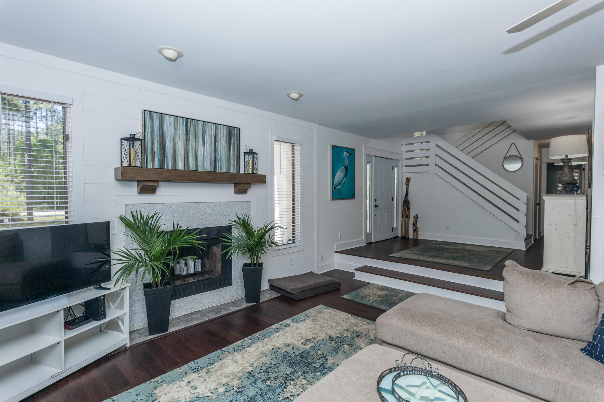 HATCHEE SHORES - Residential