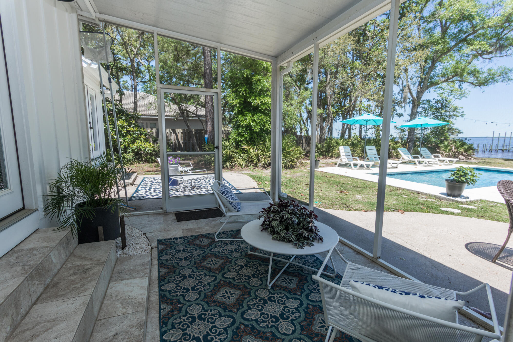 HATCHEE SHORES - Residential