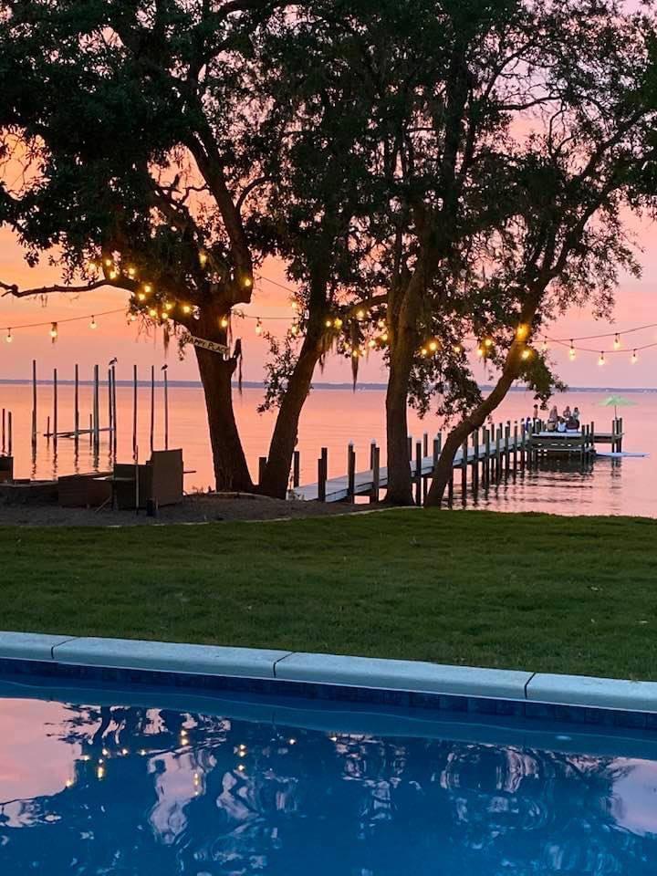 HATCHEE SHORES - Residential