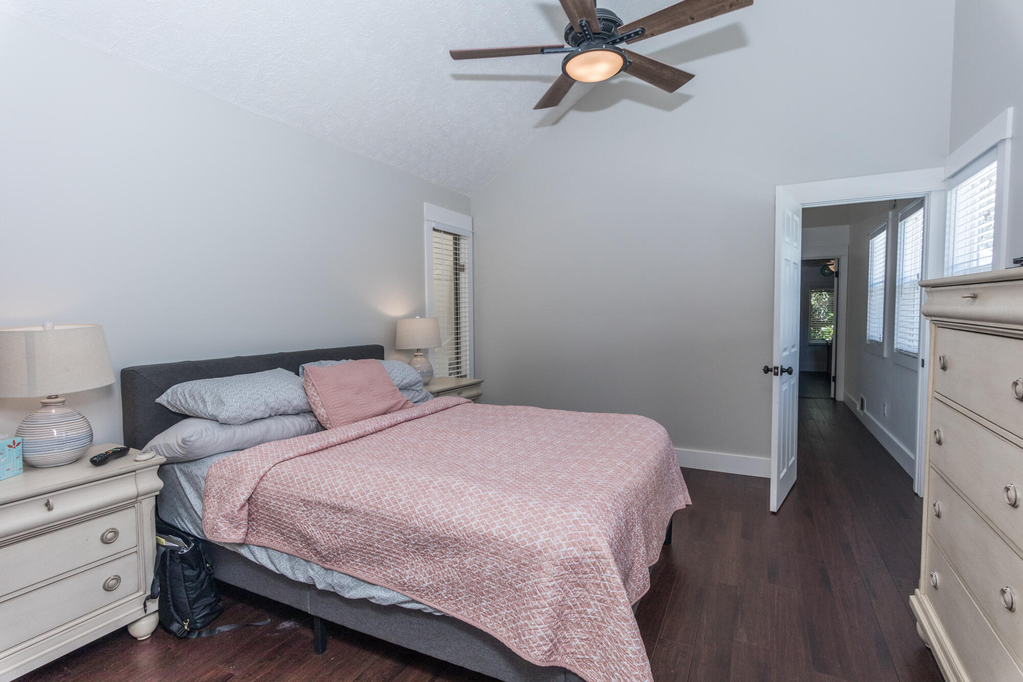 HATCHEE SHORES - Residential