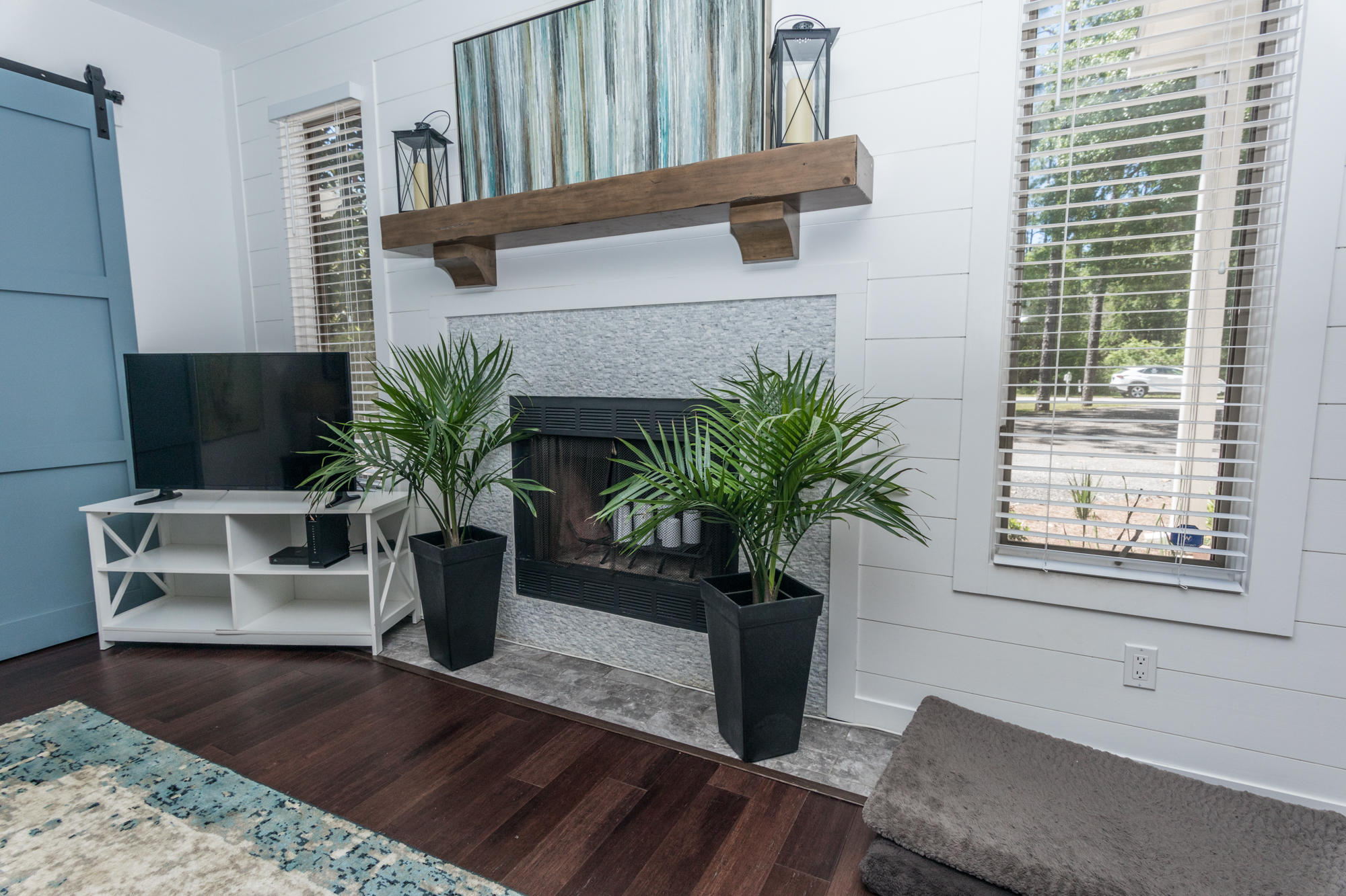 HATCHEE SHORES - Residential