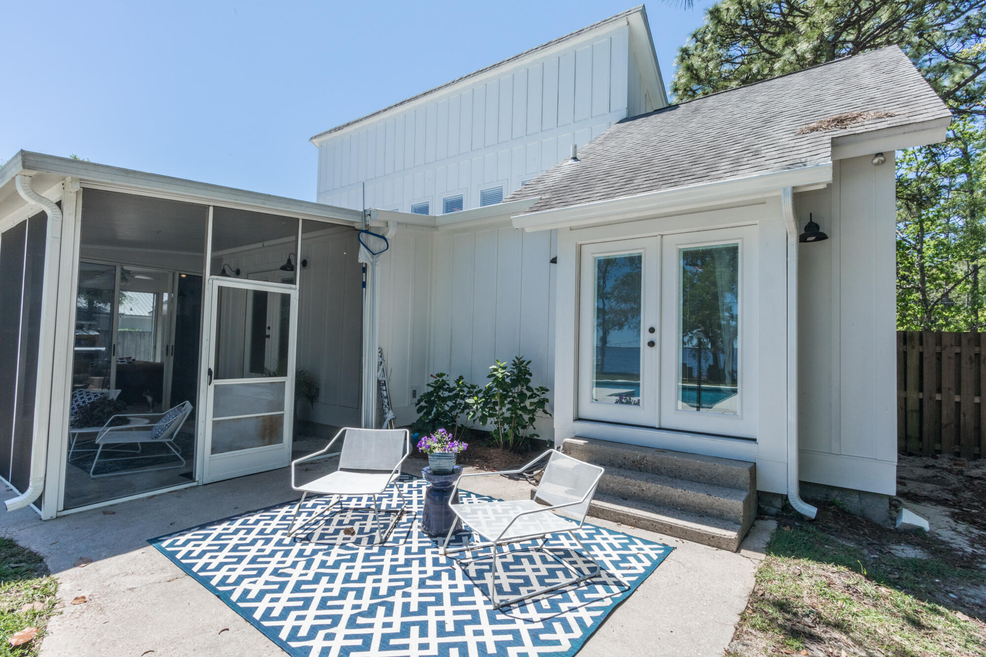 HATCHEE SHORES - Residential