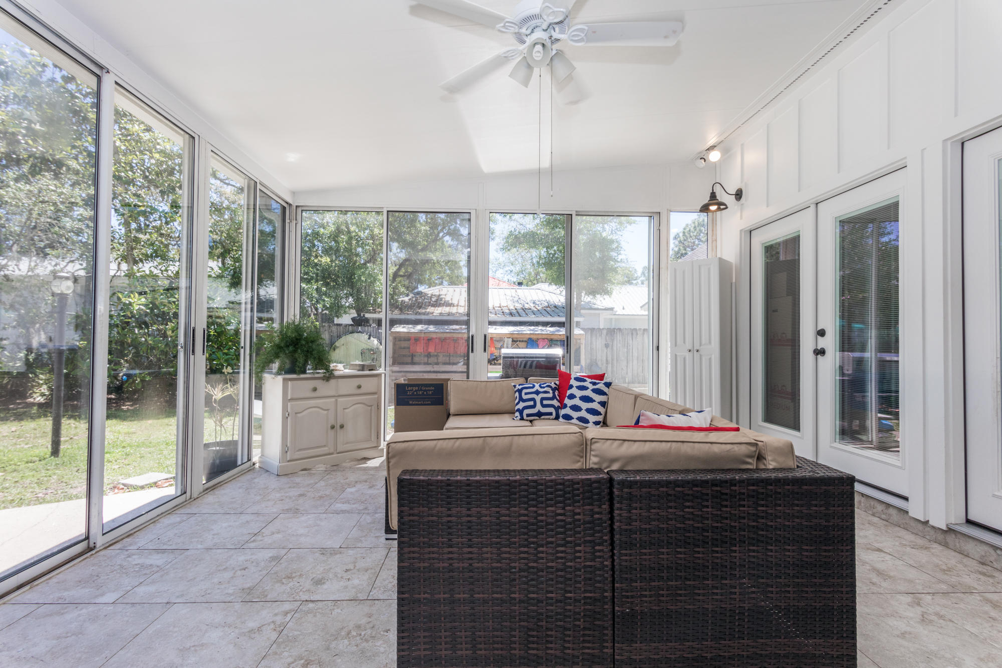 HATCHEE SHORES - Residential