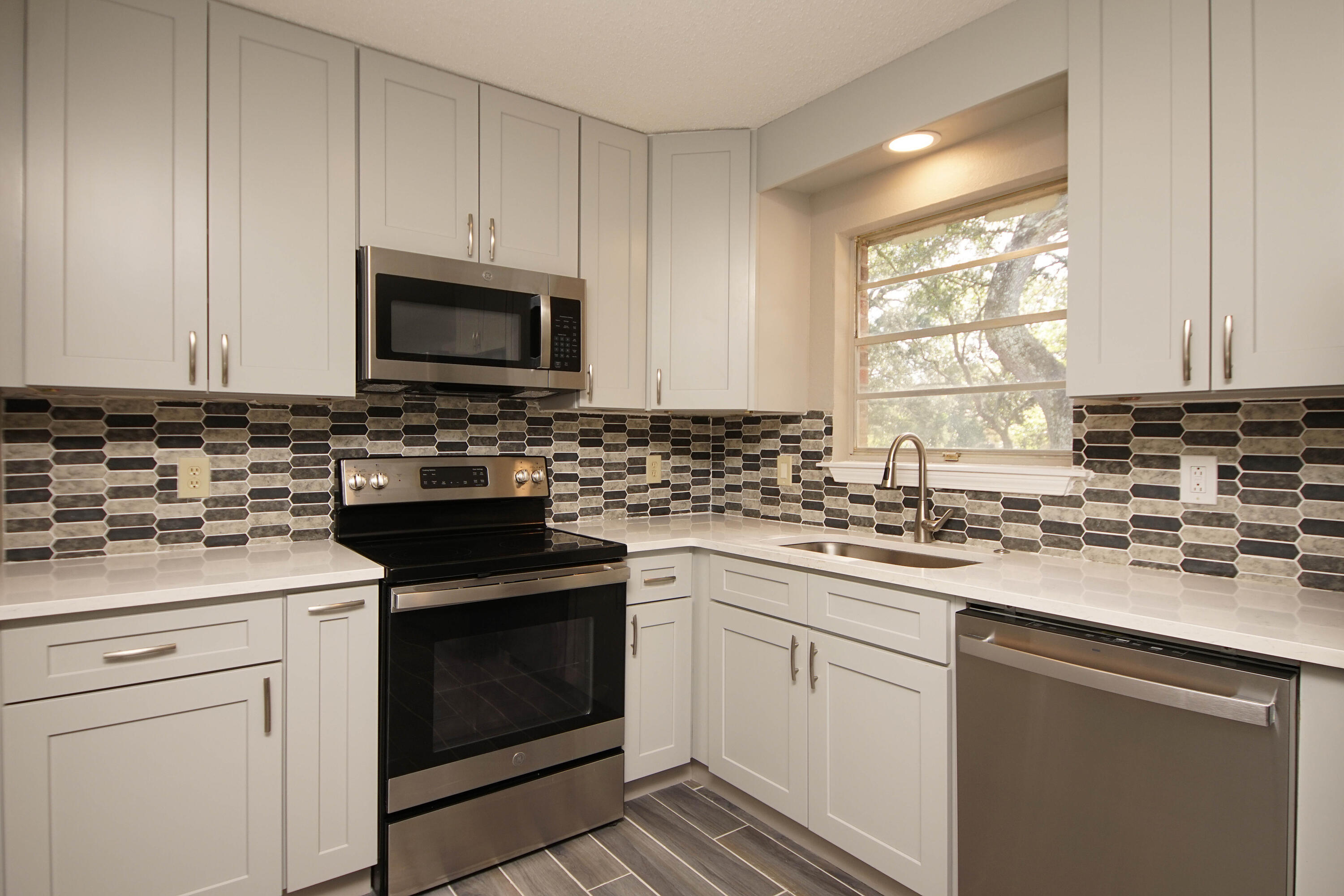 SPRINGDALE - Residential