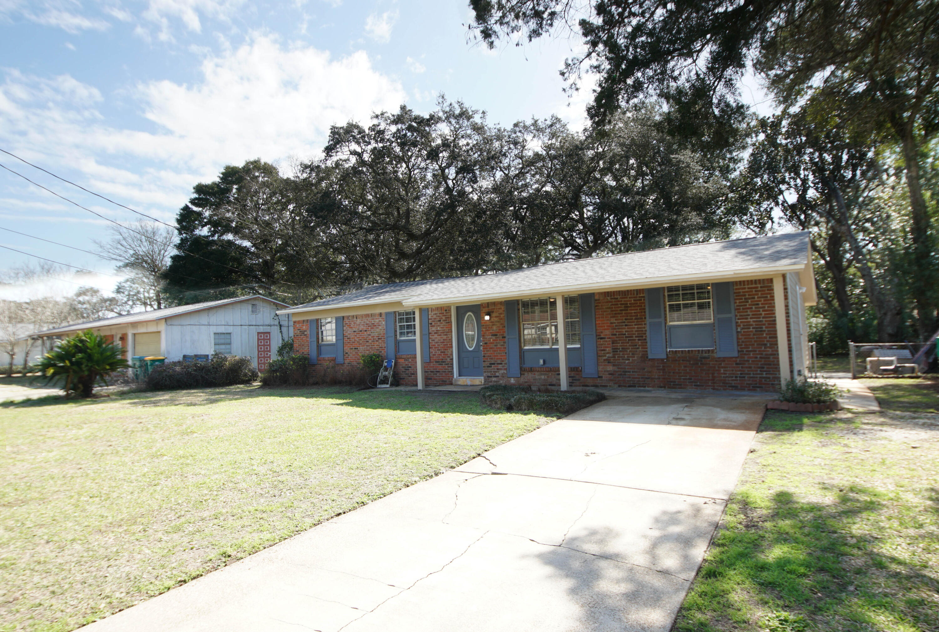 SPRINGDALE - Residential