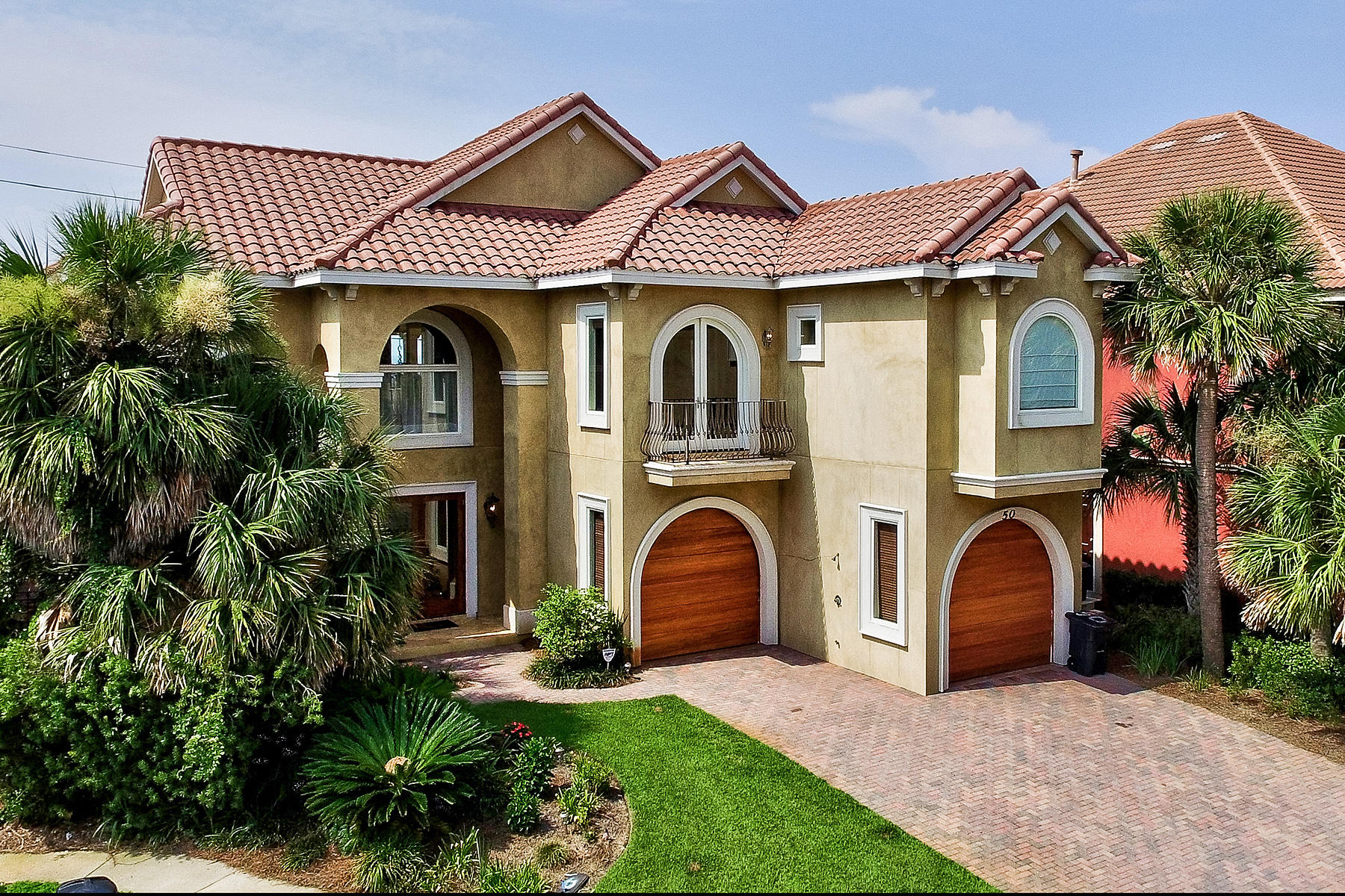 AVALON BEACH ESTATES - Residential
