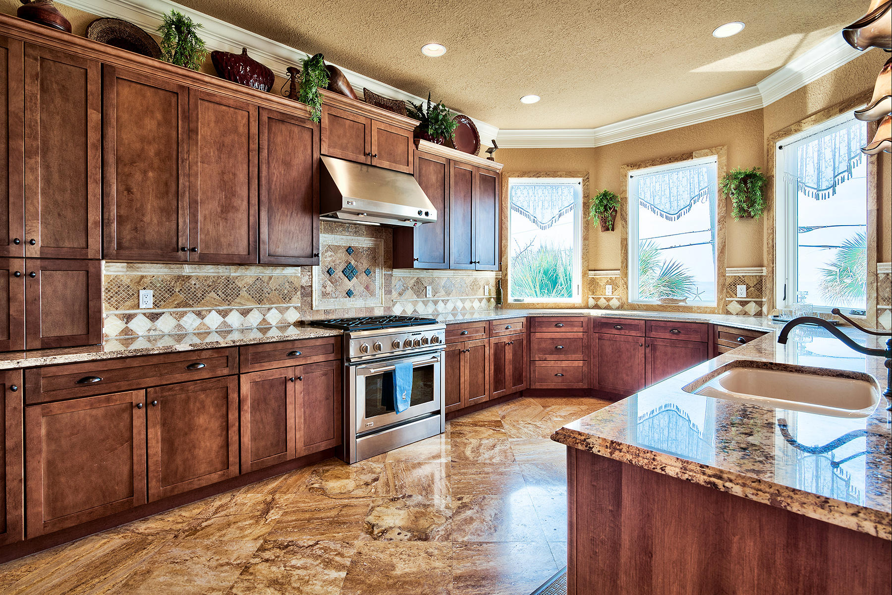 AVALON BEACH ESTATES - Residential