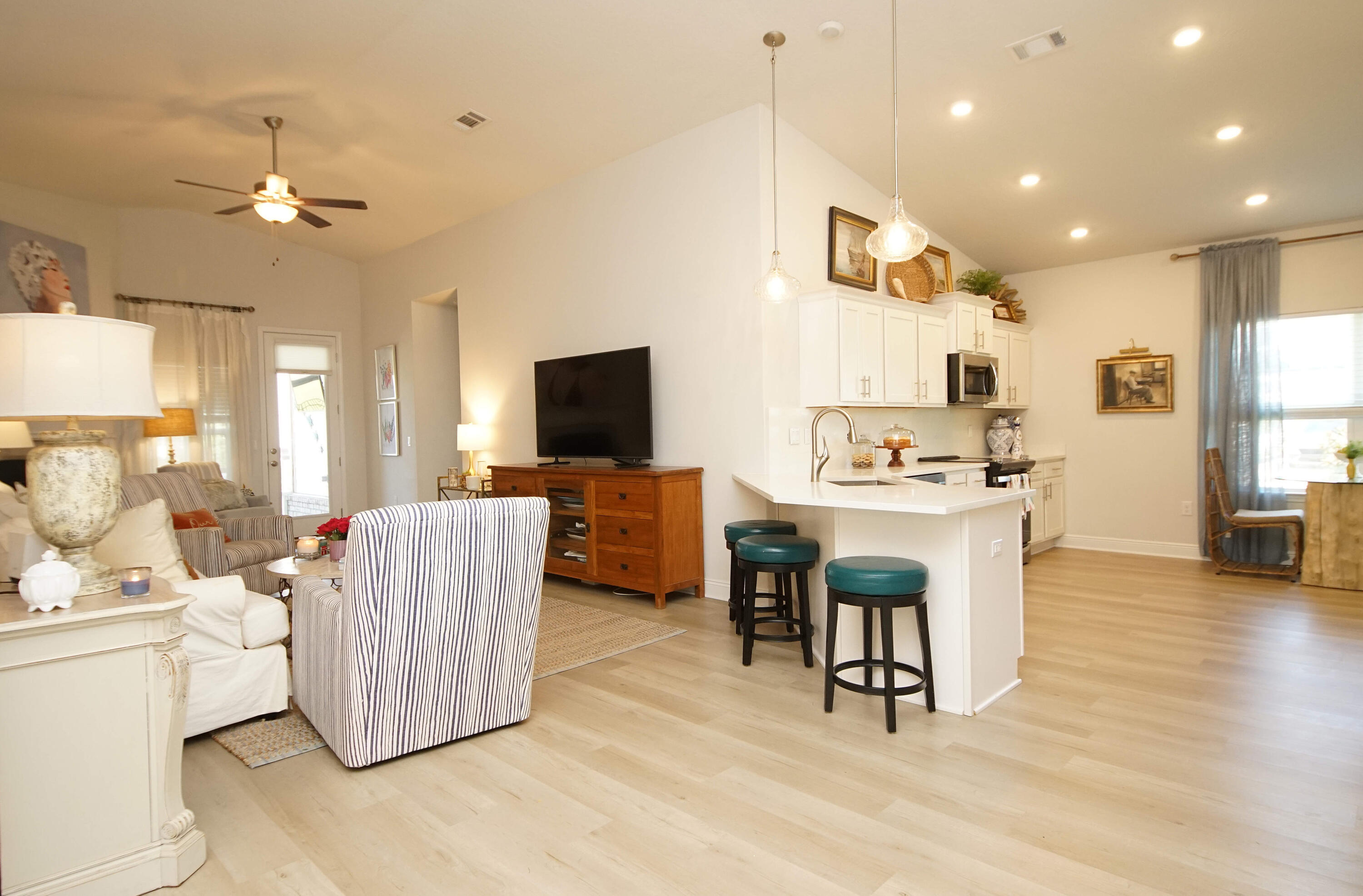 RIVERWALK PH I - Residential