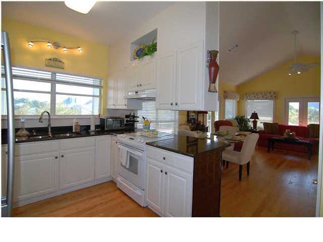 CRYSTAL LAKE PHASE I - Residential Lease