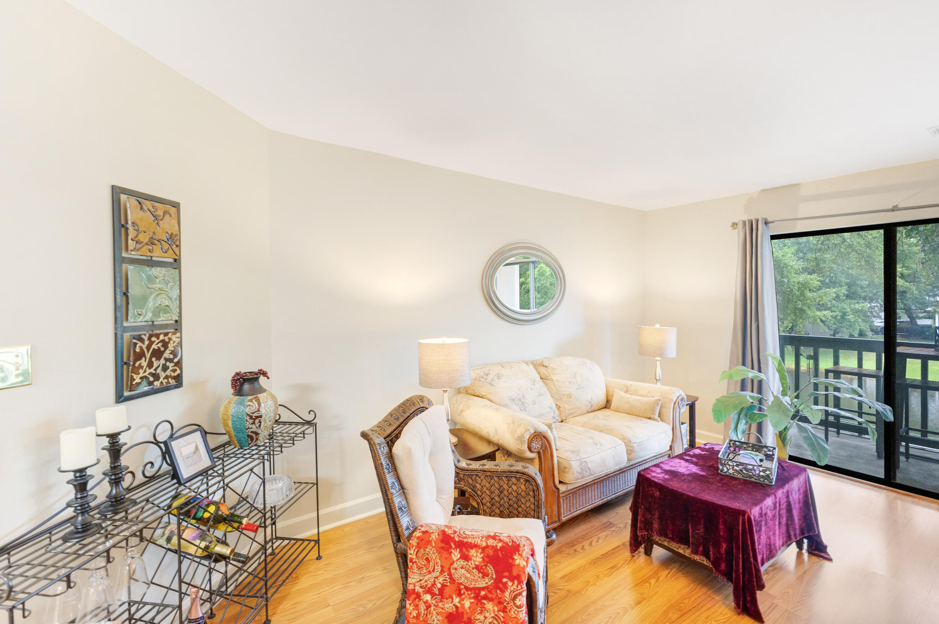 LAKESIDE CONDO AT BLUEWATER BAY - Residential