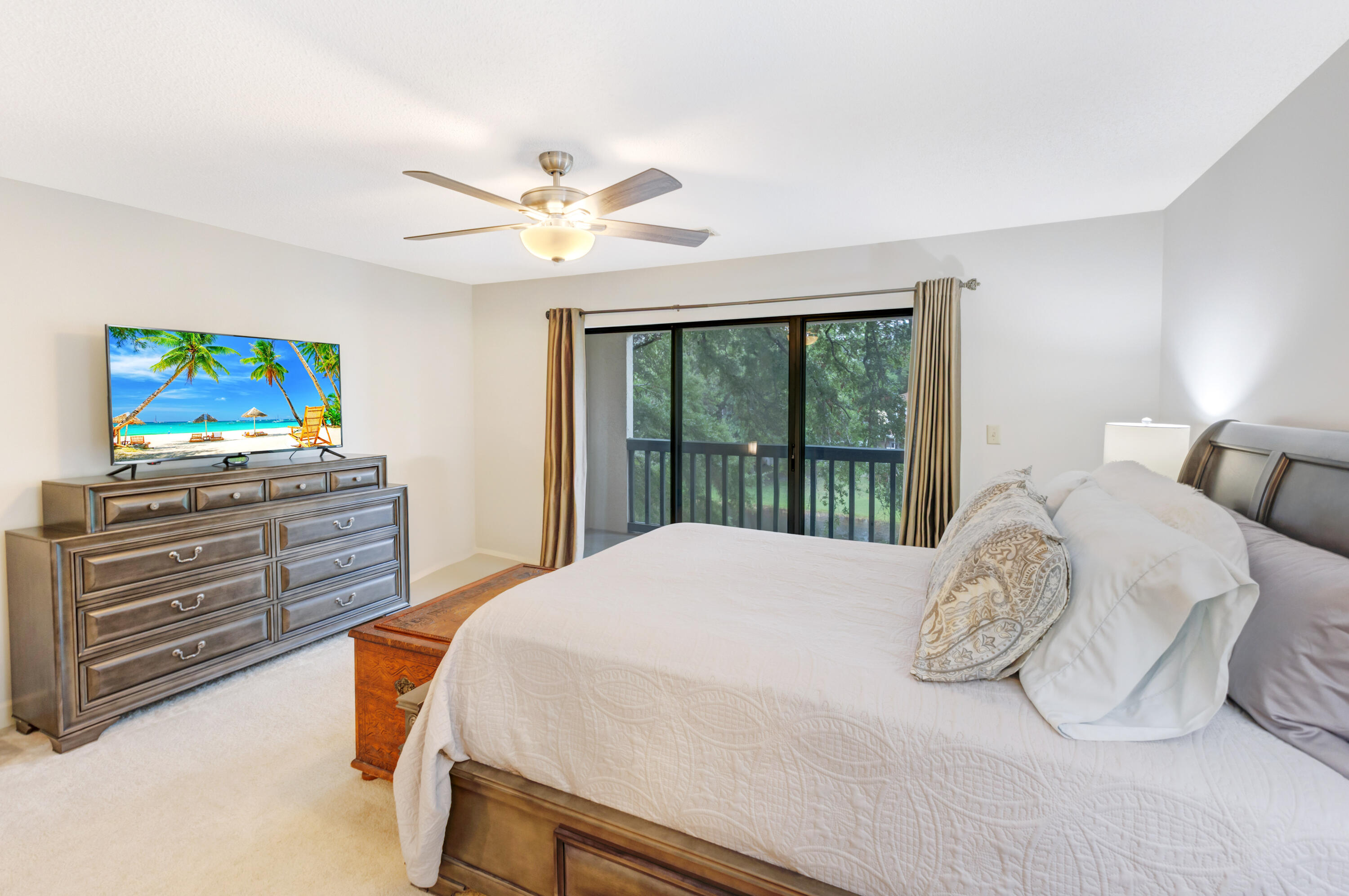 LAKESIDE CONDO AT BLUEWATER BAY - Residential