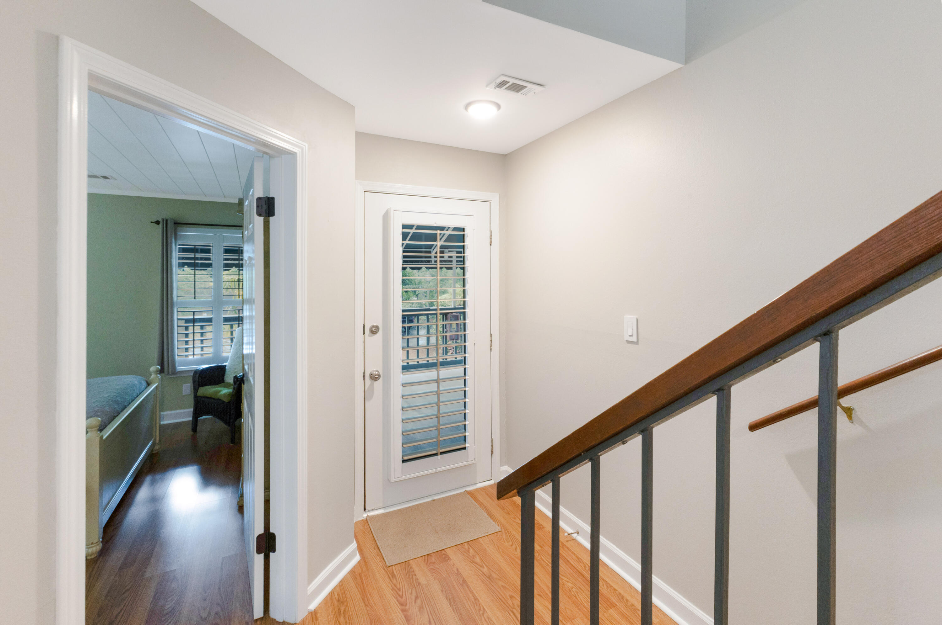 LAKESIDE CONDO AT BLUEWATER BAY - Residential