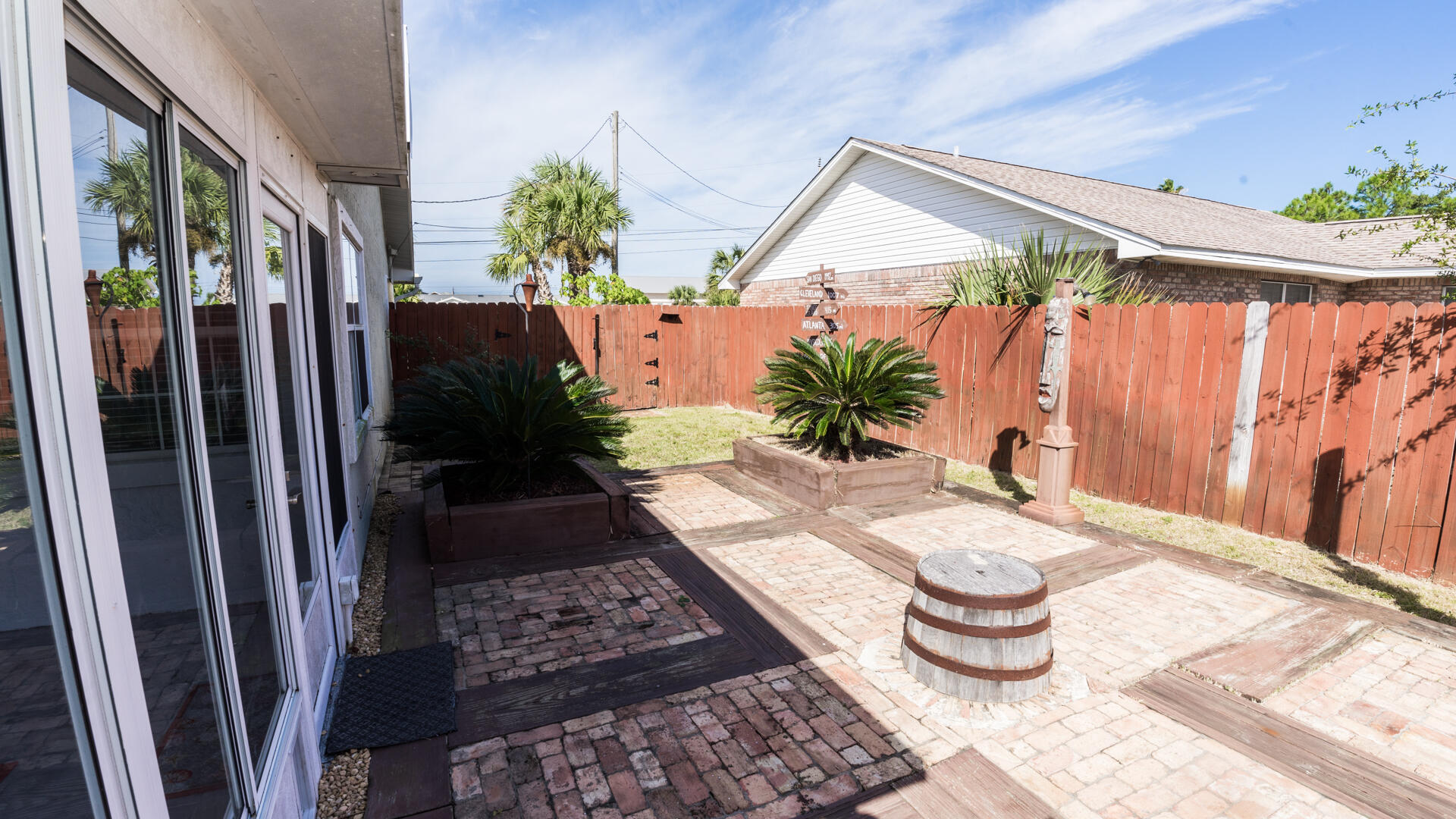 TREASURE ISLAND - Residential