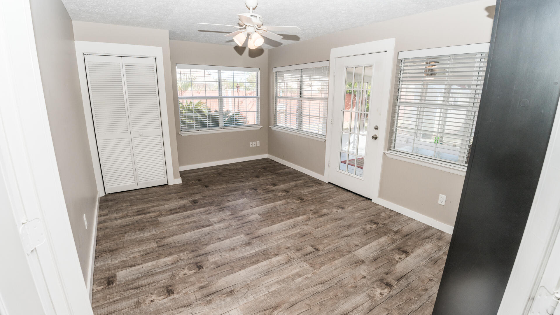 TREASURE ISLAND - Residential