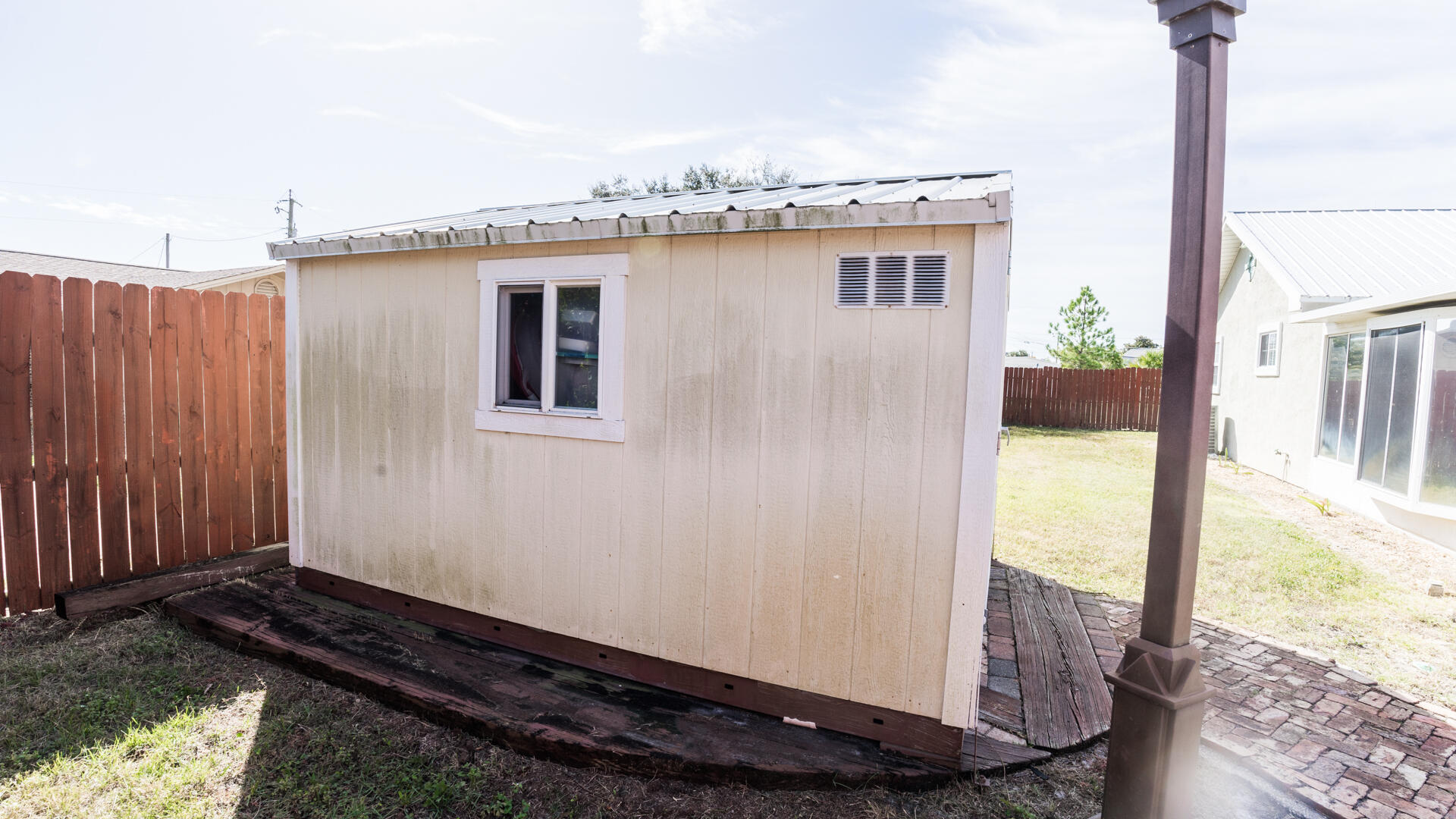 TREASURE ISLAND - Residential