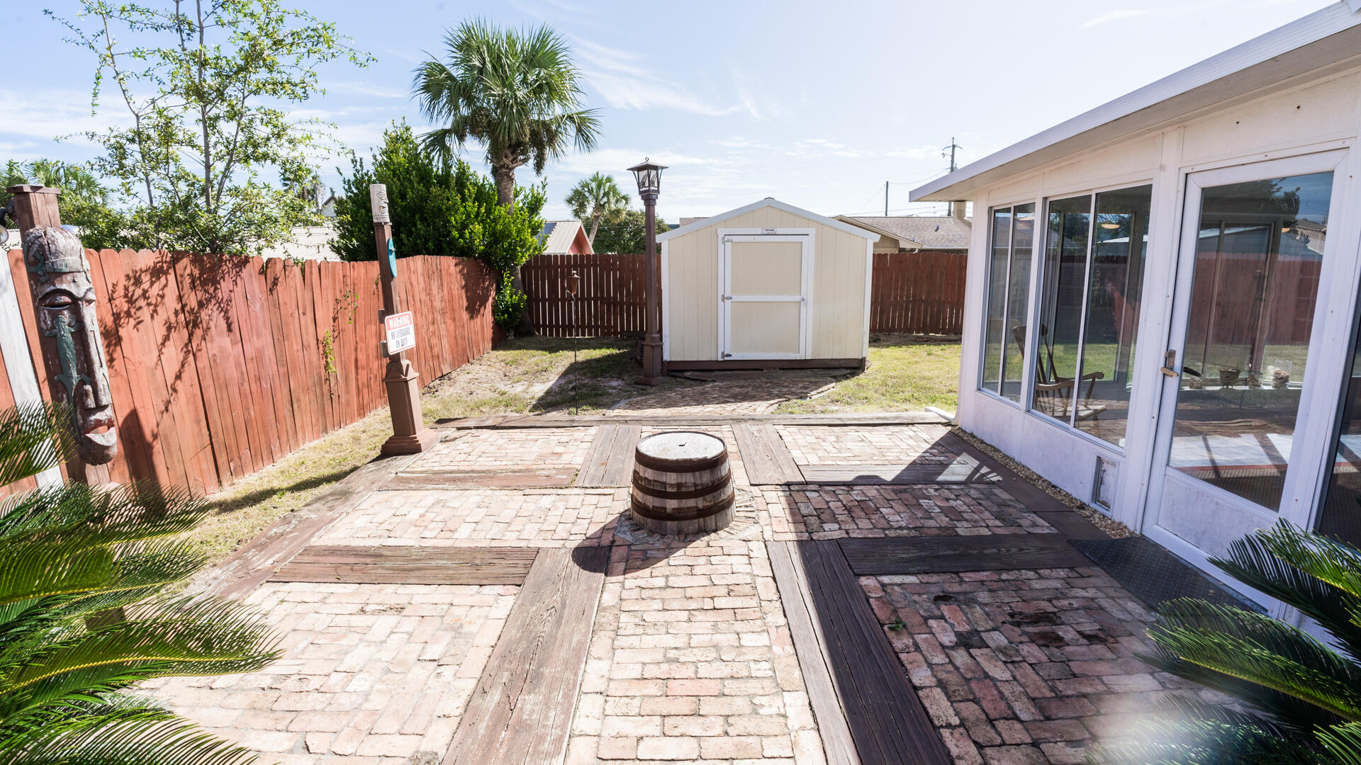 TREASURE ISLAND - Residential