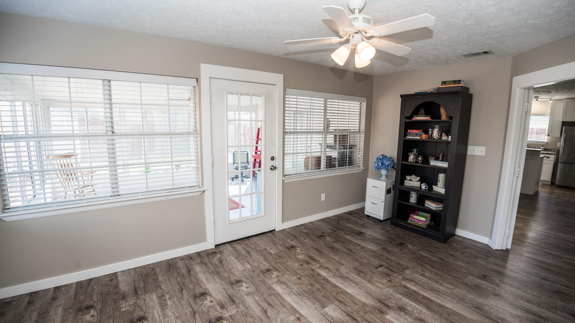 TREASURE ISLAND - Residential