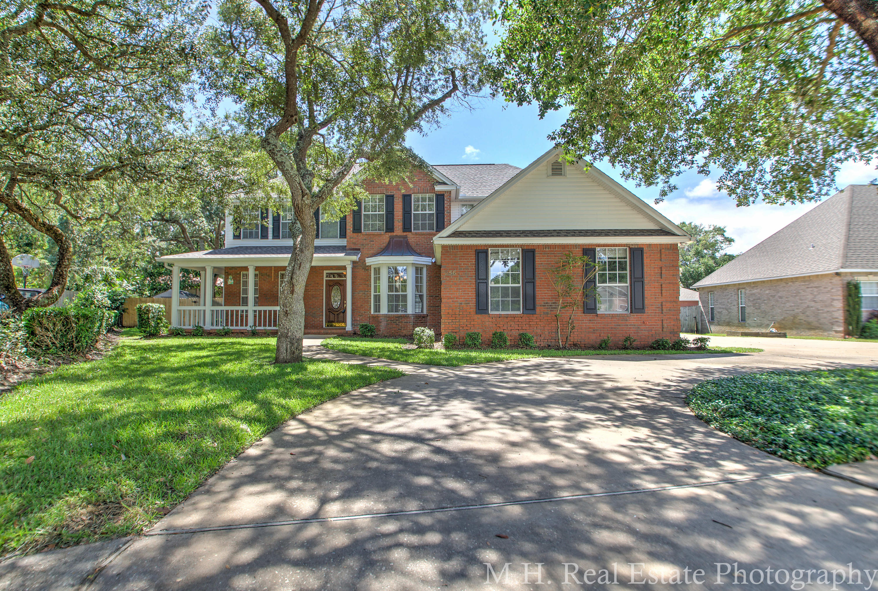 CINCO RIDGE ESTATES - Residential