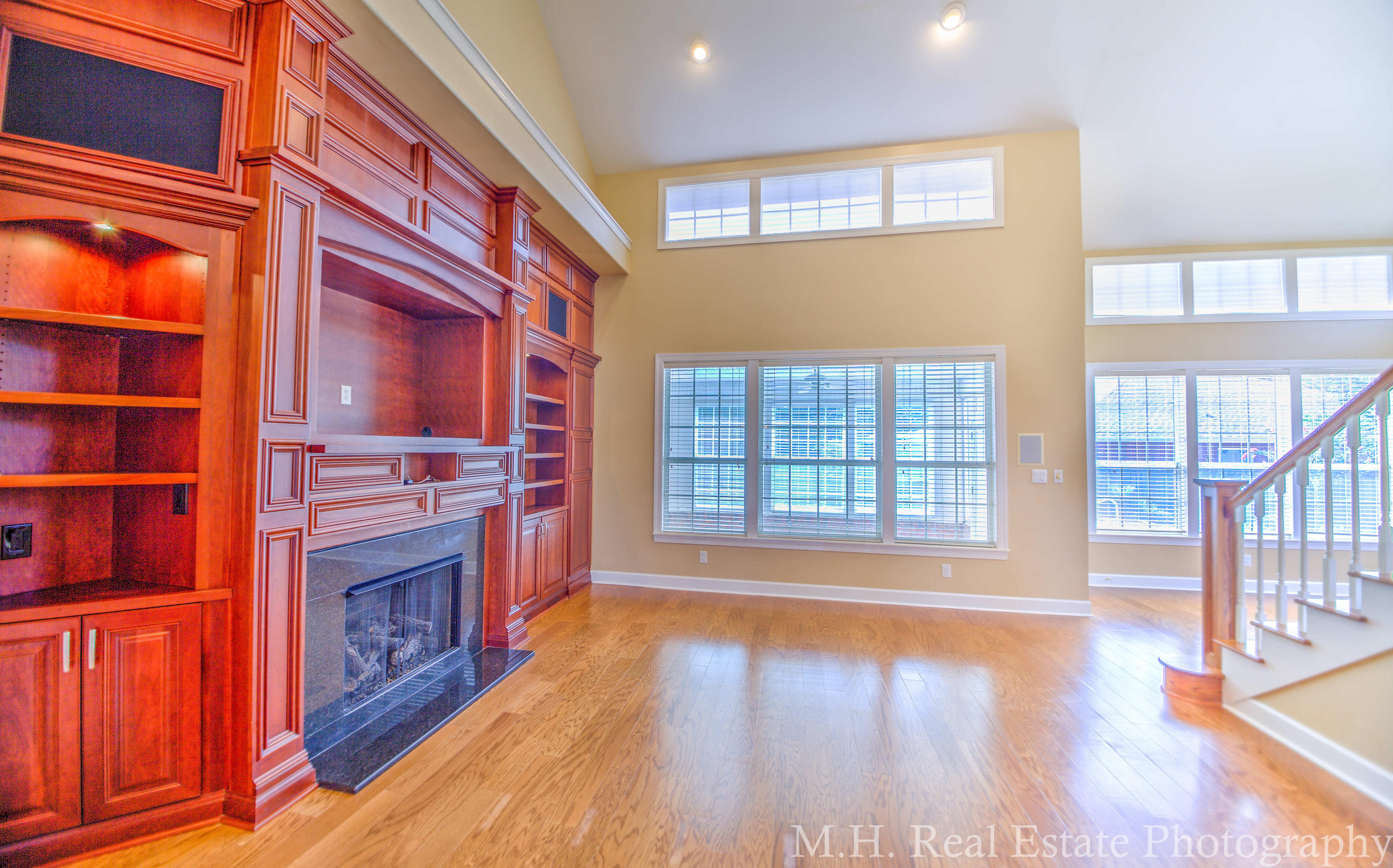 CINCO RIDGE ESTATES - Residential