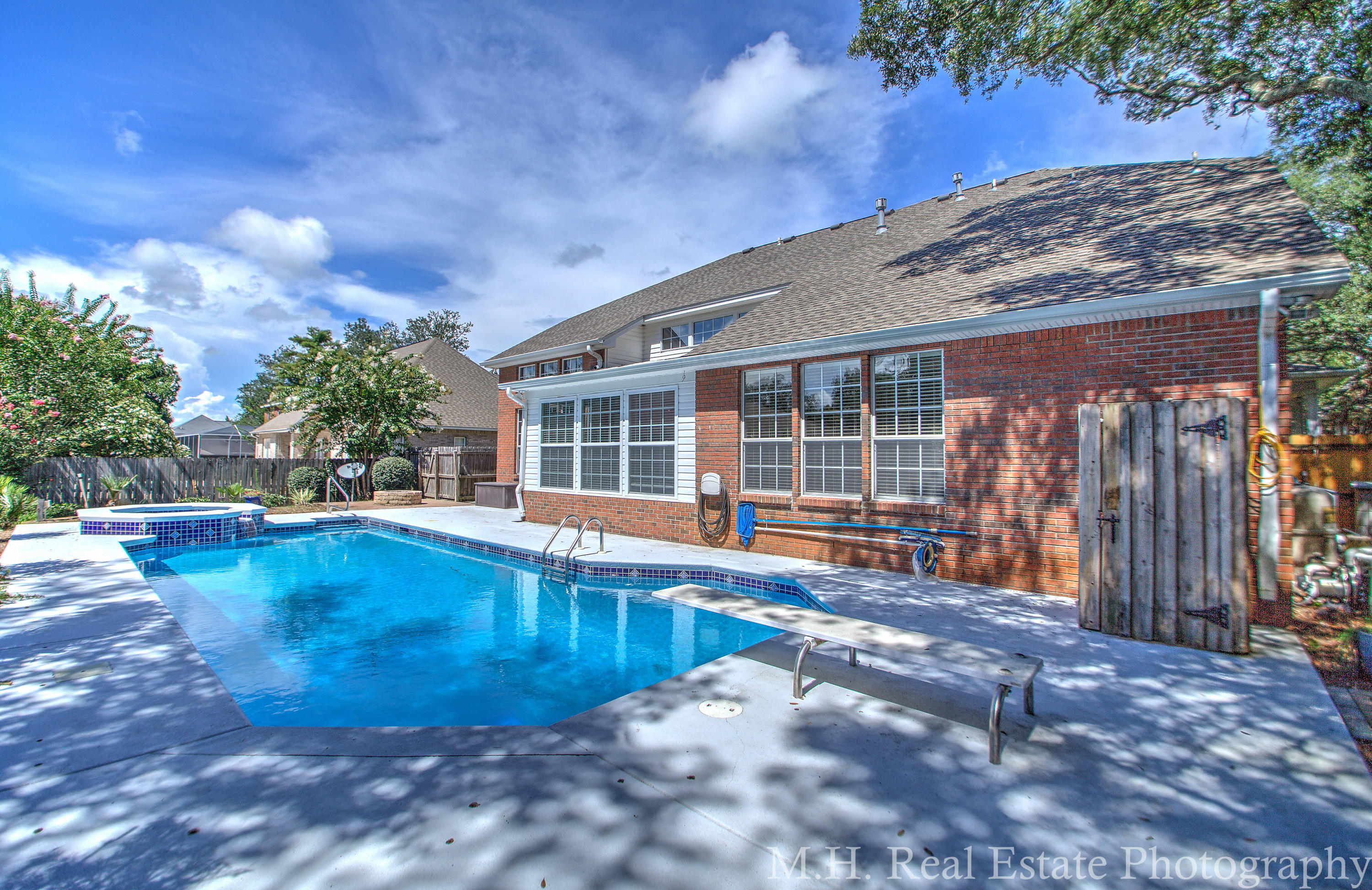 CINCO RIDGE ESTATES - Residential