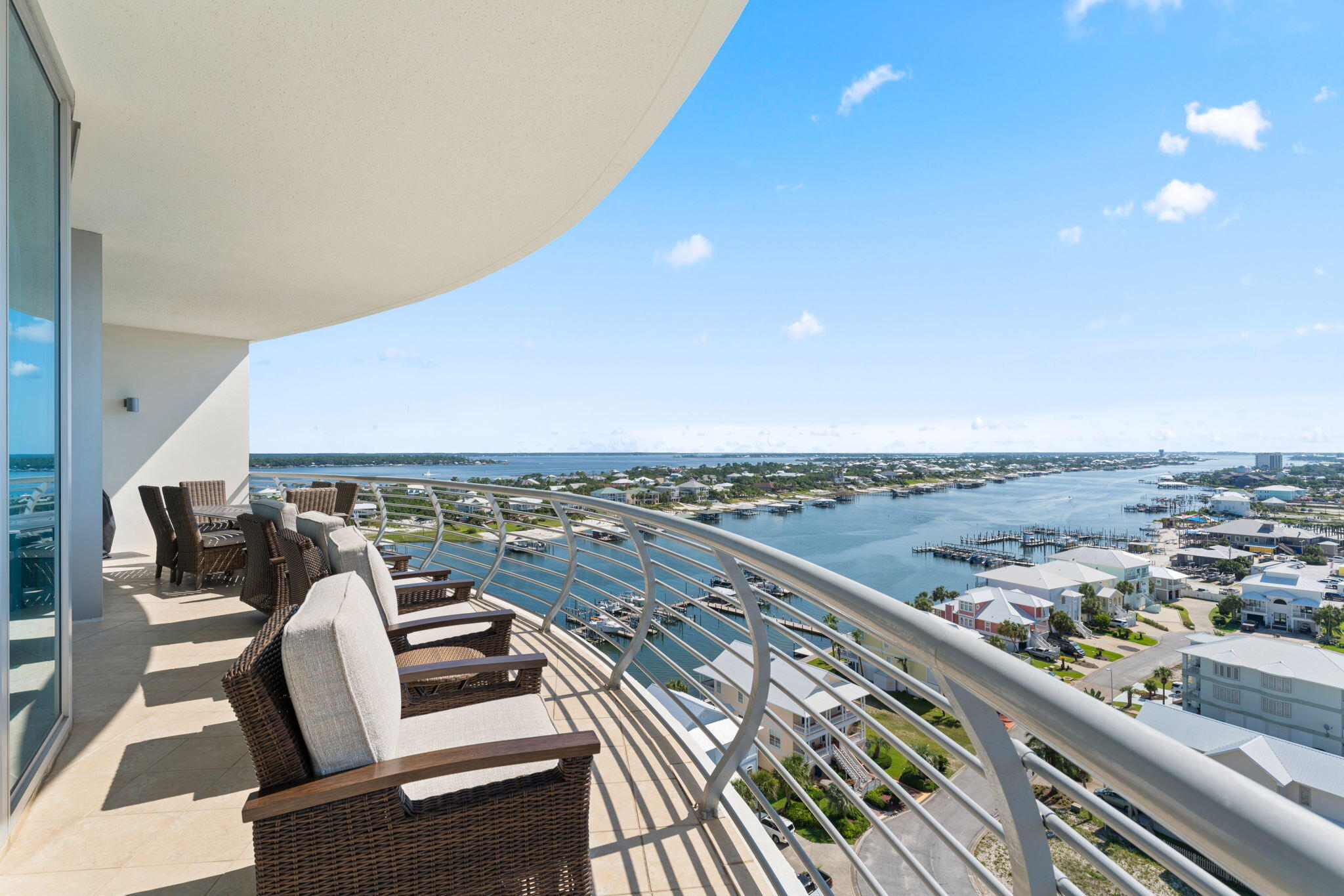 Bella Luna Condos - Residential