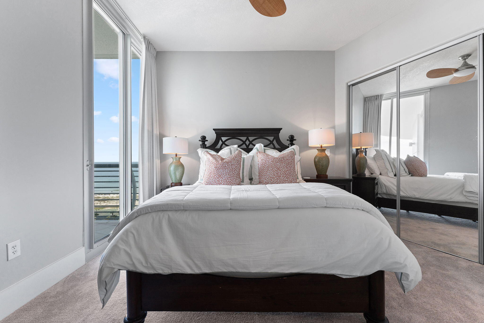 Bella Luna Condos - Residential