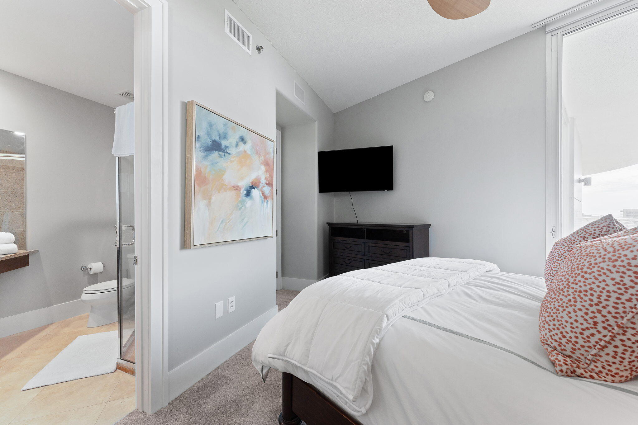 Bella Luna Condos - Residential