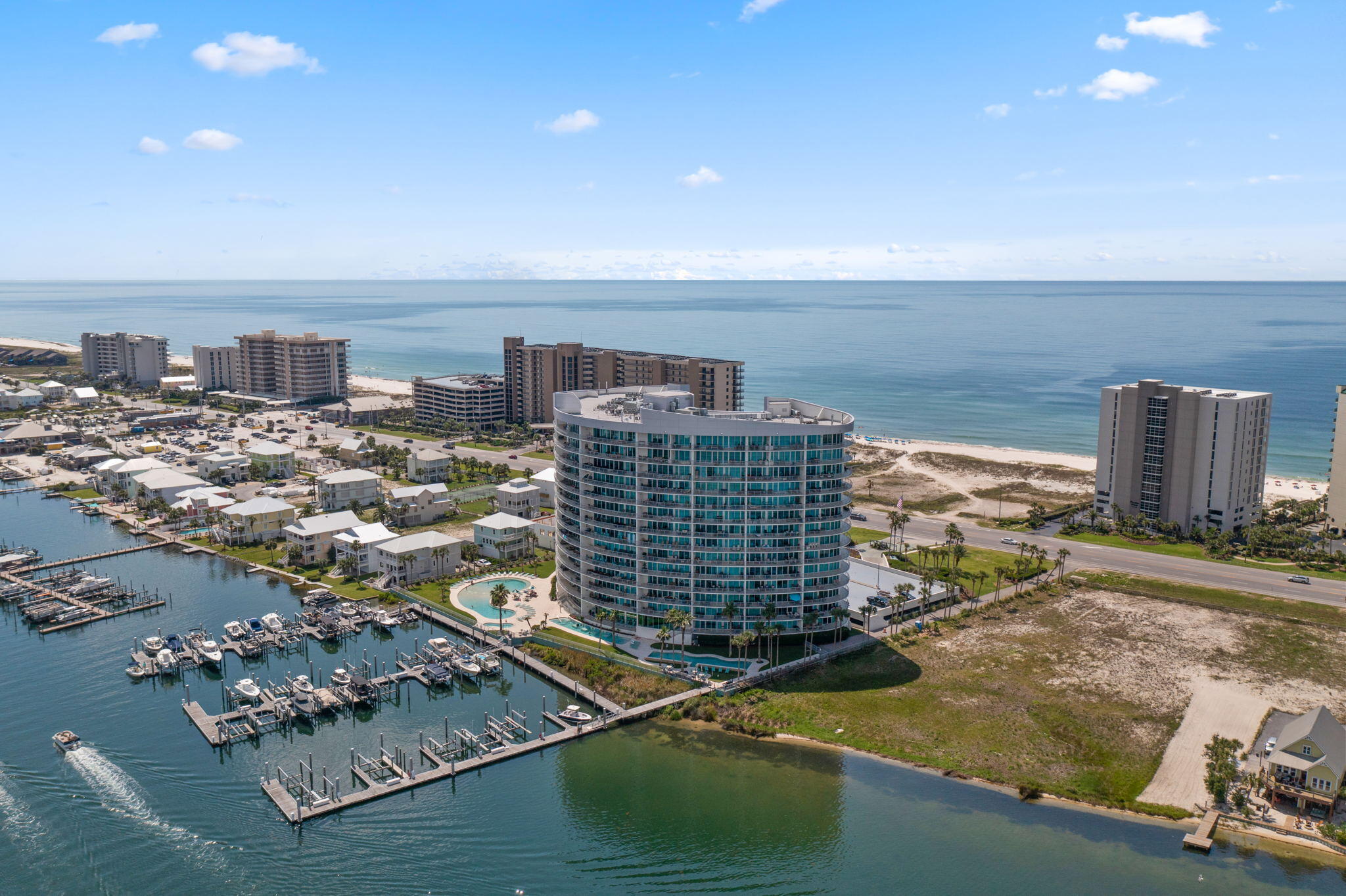 Bella Luna Condos - Residential