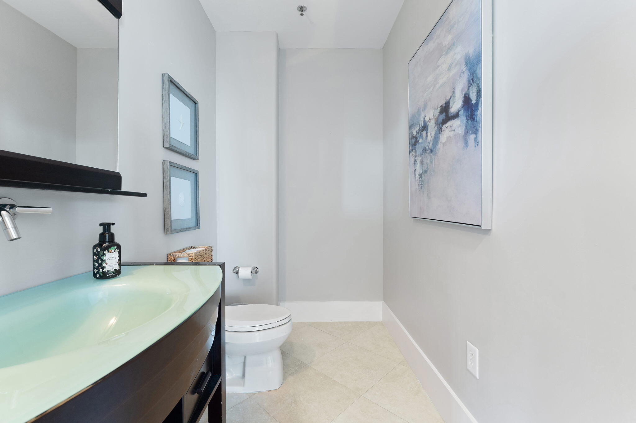 Bella Luna Condos - Residential