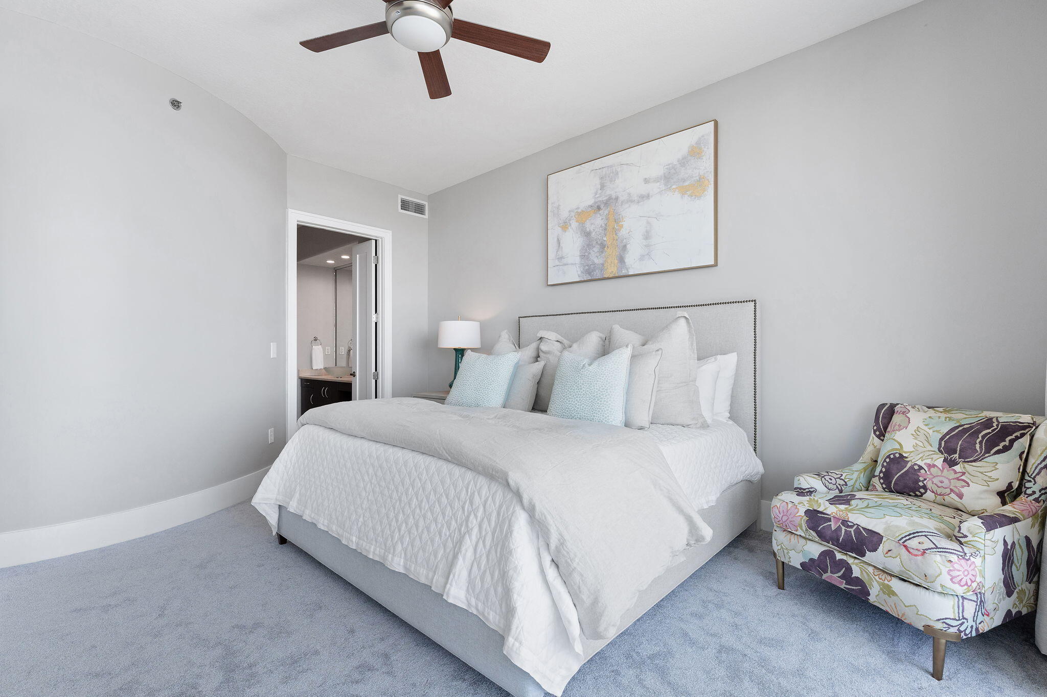 Bella Luna Condos - Residential