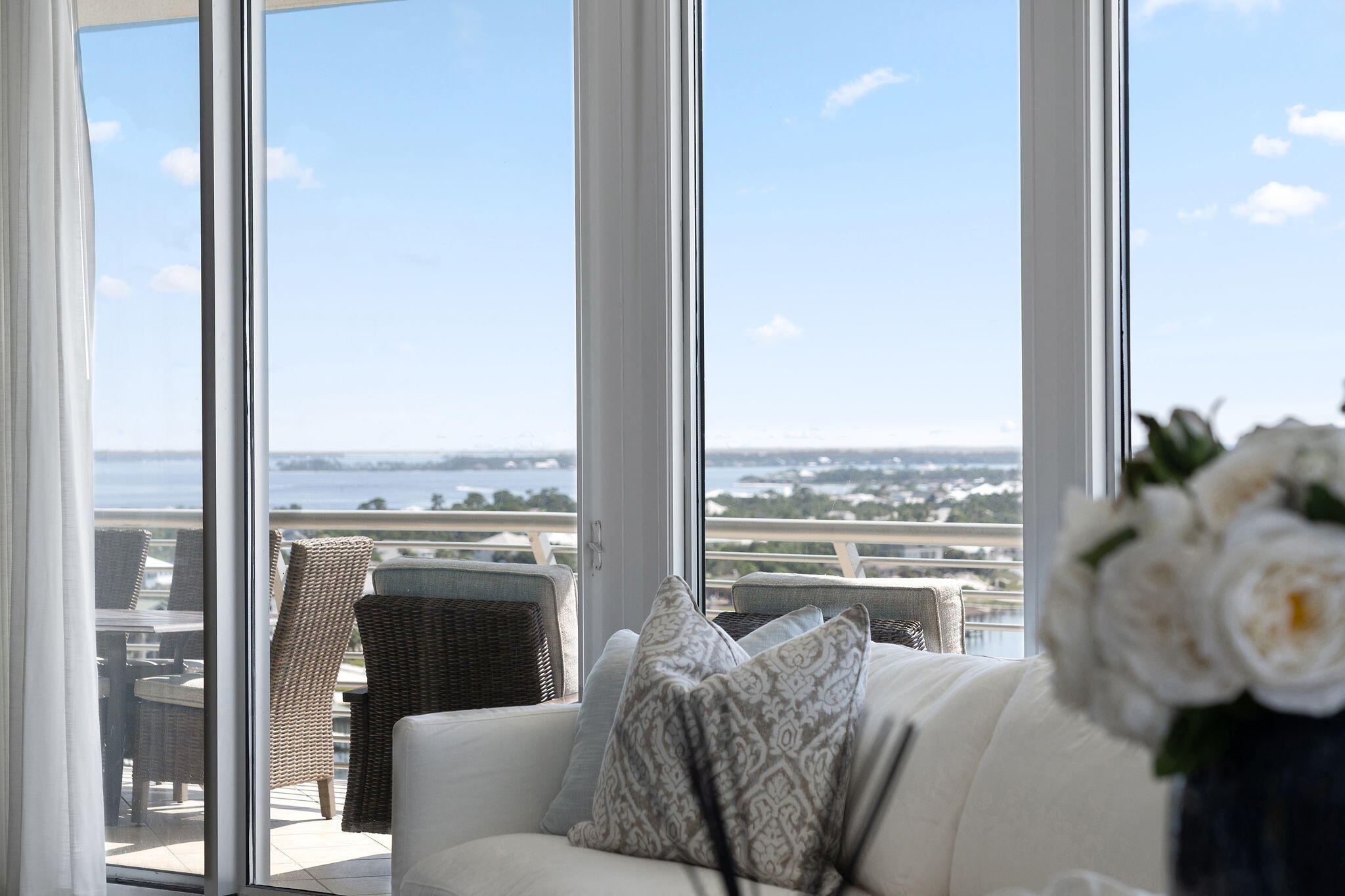 Bella Luna Condos - Residential