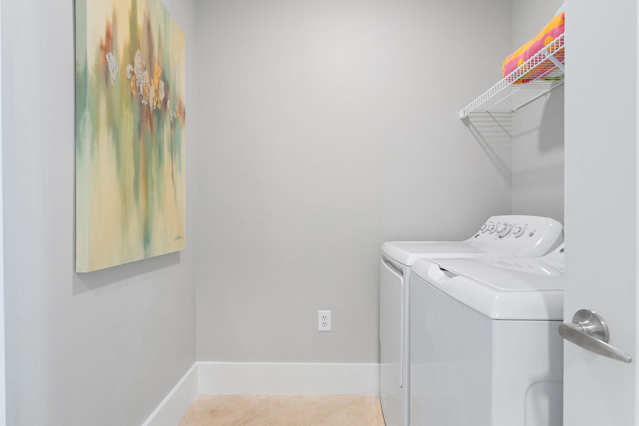 Bella Luna Condos - Residential