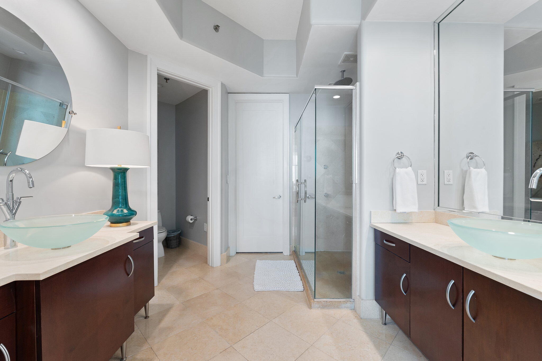 Bella Luna Condos - Residential