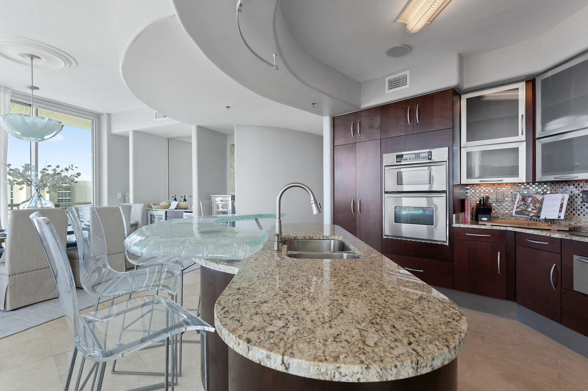 Bella Luna Condos - Residential