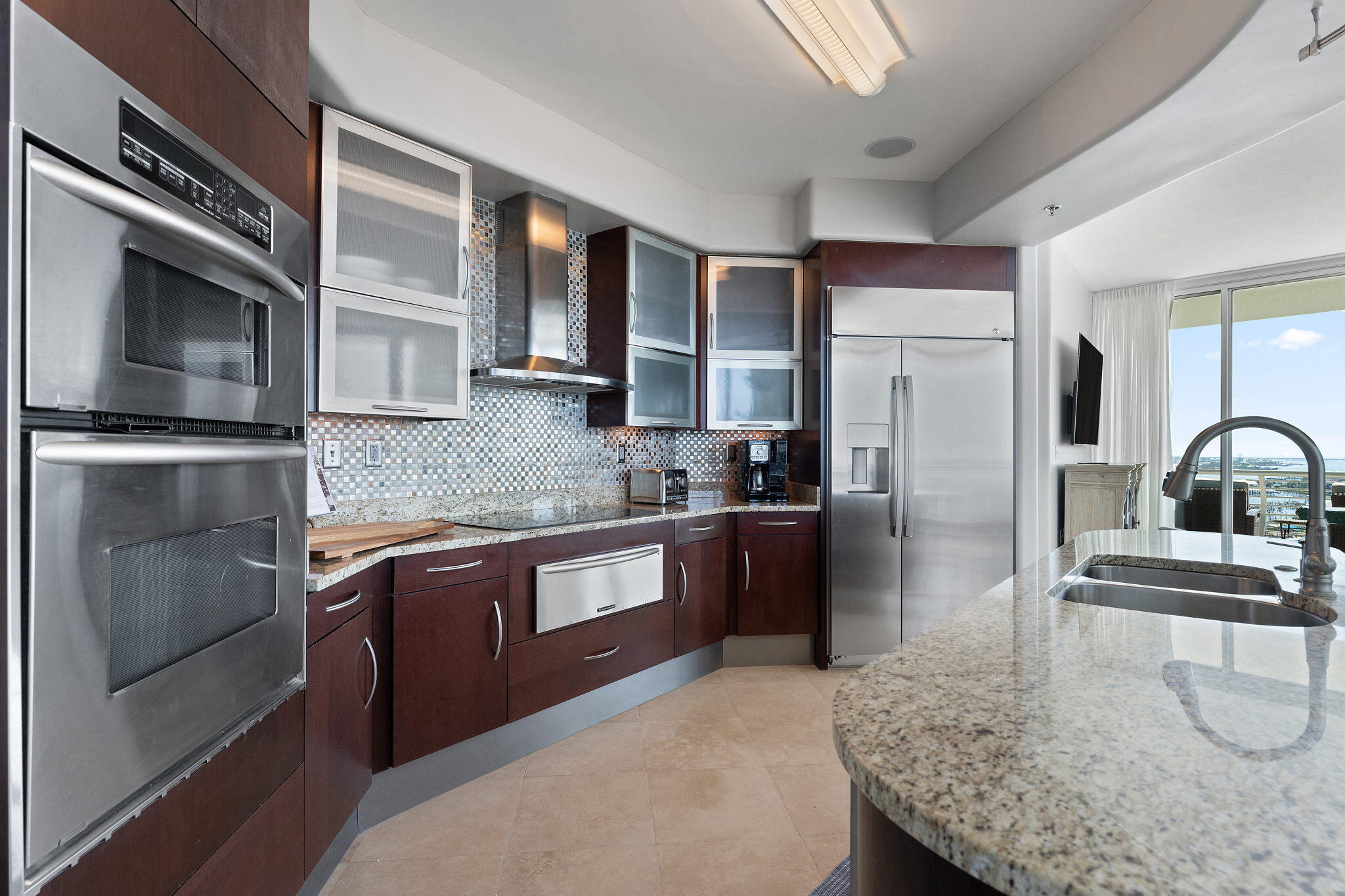 Bella Luna Condos - Residential