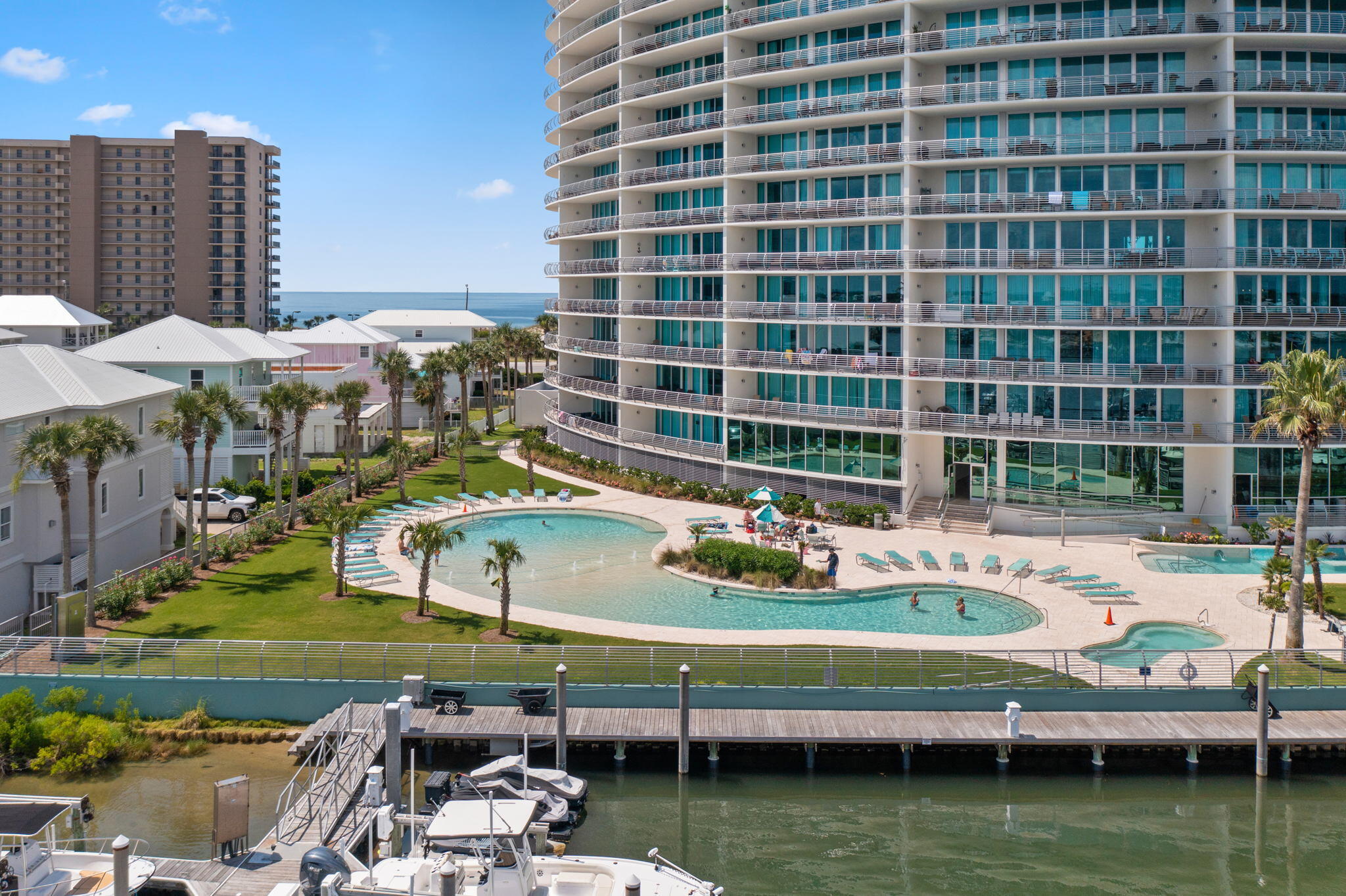 Bella Luna Condos - Residential